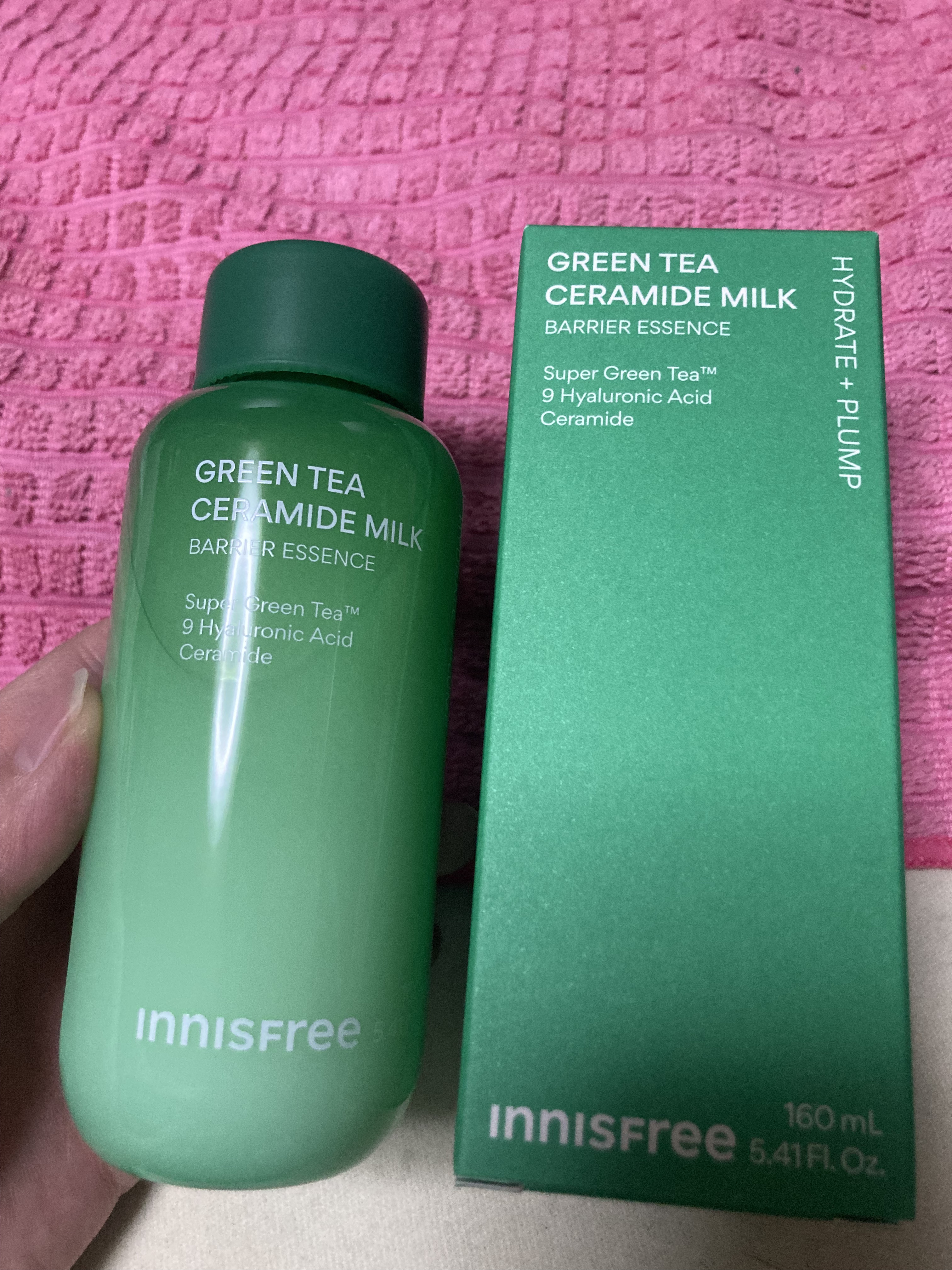 グリーンティー セラミド ミルク エッセンストナー/innisfree/化粧水を使ったクチコミ（3枚目）