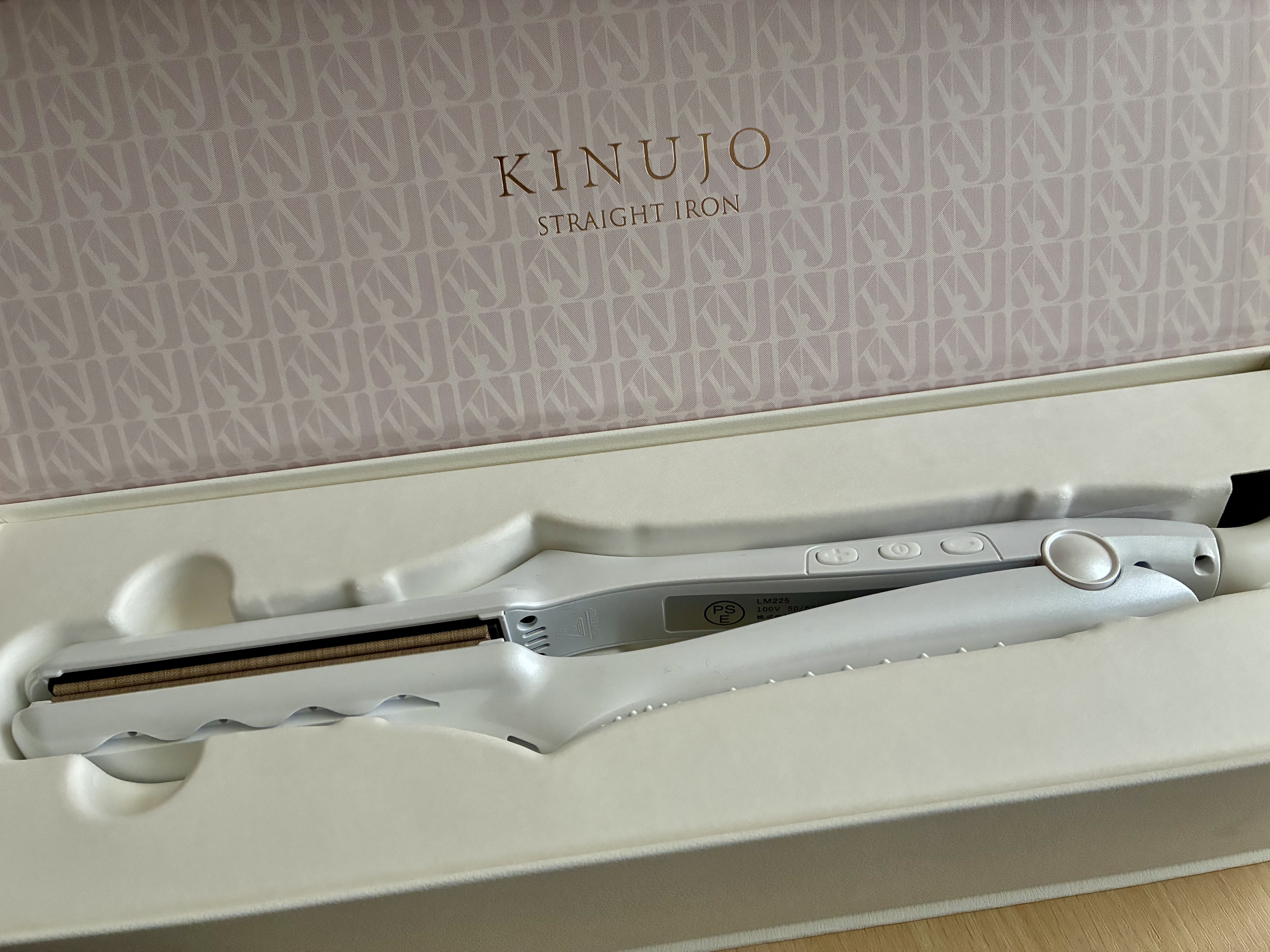 絹女～KINUJO～ストレートアイロン/KINUJO/ストレートアイロンを使ったクチコミ（2枚目）