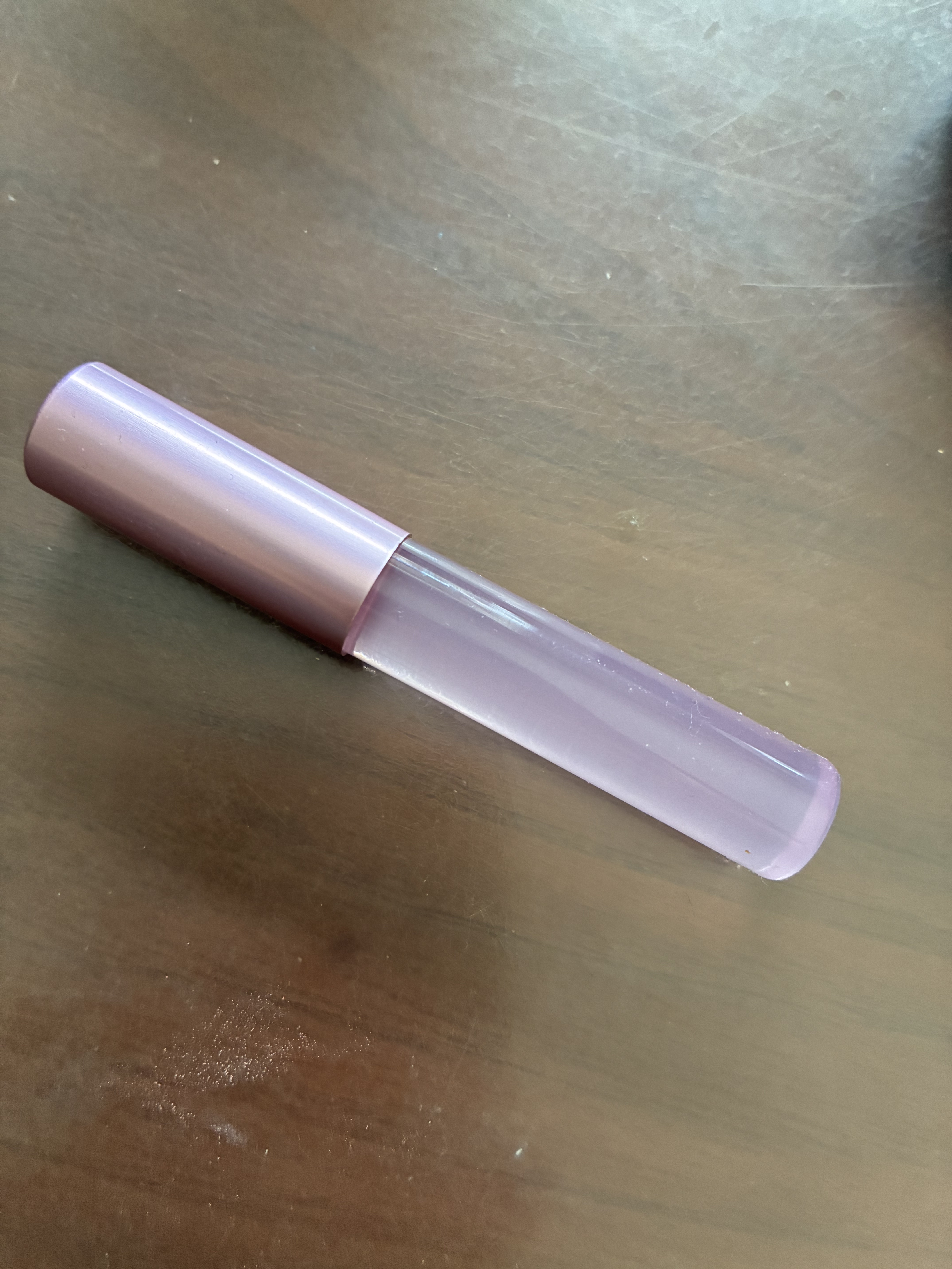 フタつきシリコーンリップブラシ　スリムタイプ/セリア/メイクブラシを使ったクチコミ（1枚目）