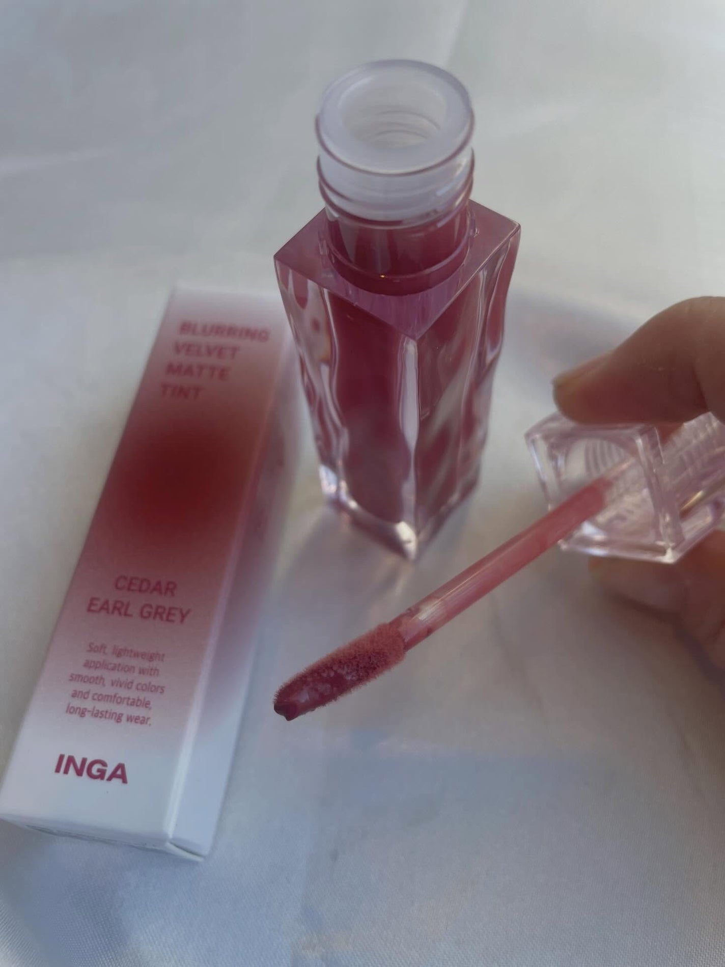 ブラーリングベルベットマットティント/INGA/リップティントを使ったクチコミ(3枚目)