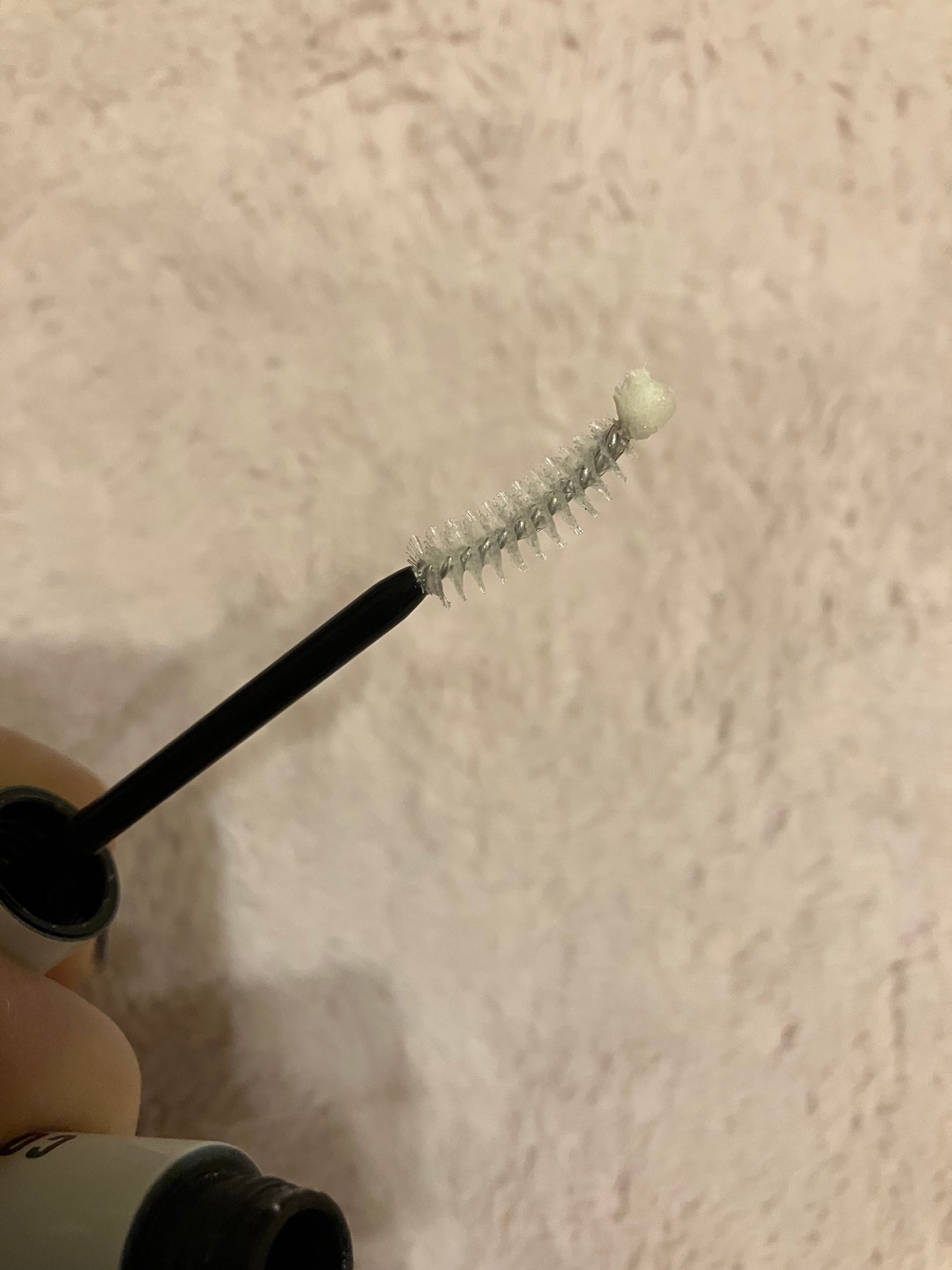 かえで on LIPS 「コスノリ まつ毛美容液使い切りです♪先っぽにもふもふがついてい..」(3枚目)