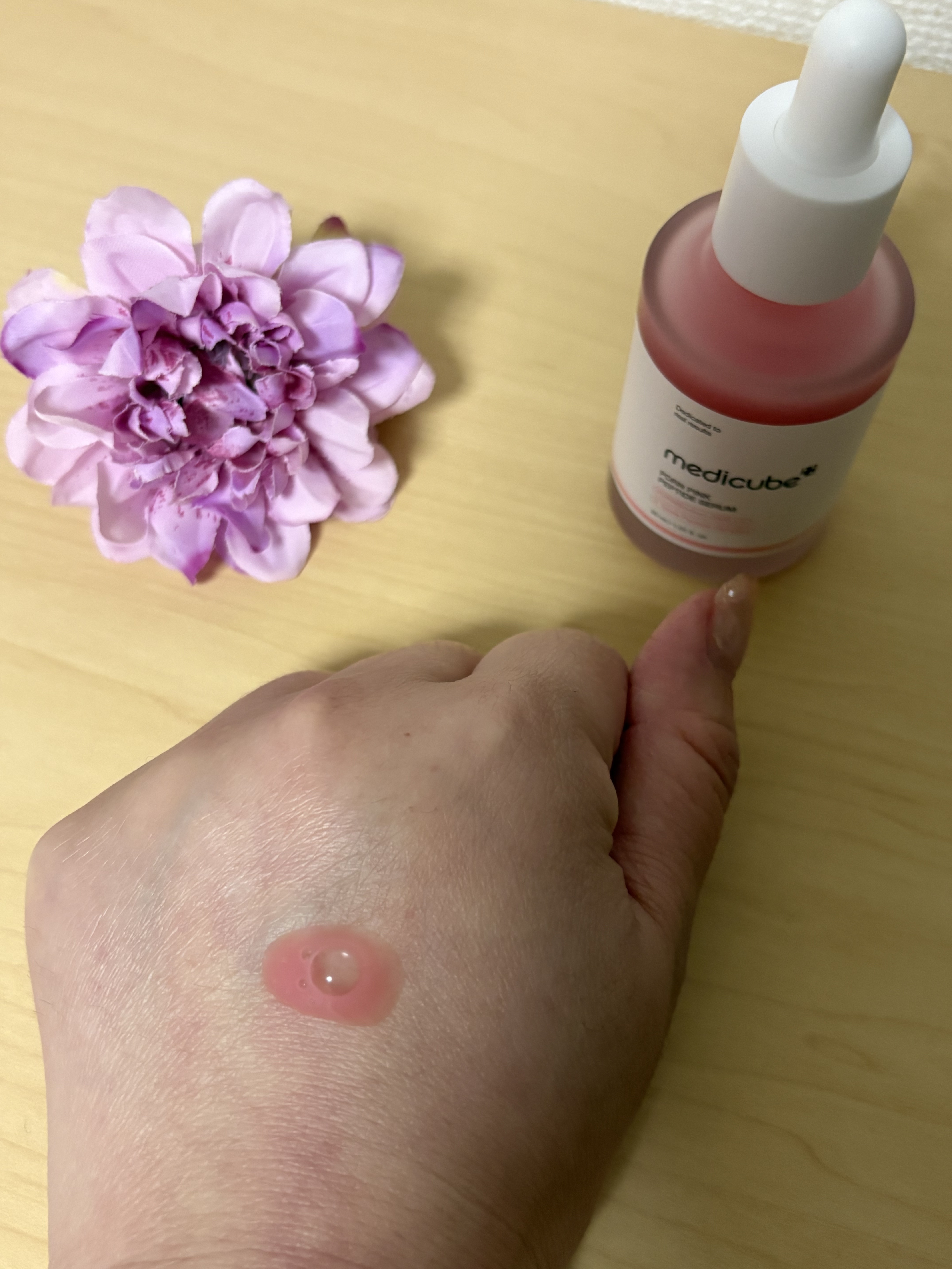 PDRNピンクアンプル PDRN 10,000ppm配合/MEDICUBE/美容液を使ったクチコミ（3枚目）
