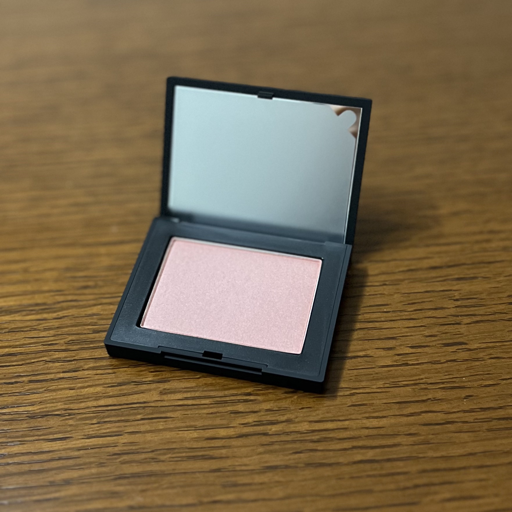 ブラッシュ N/NARS/パウダーチークを使ったクチコミ（1枚目）