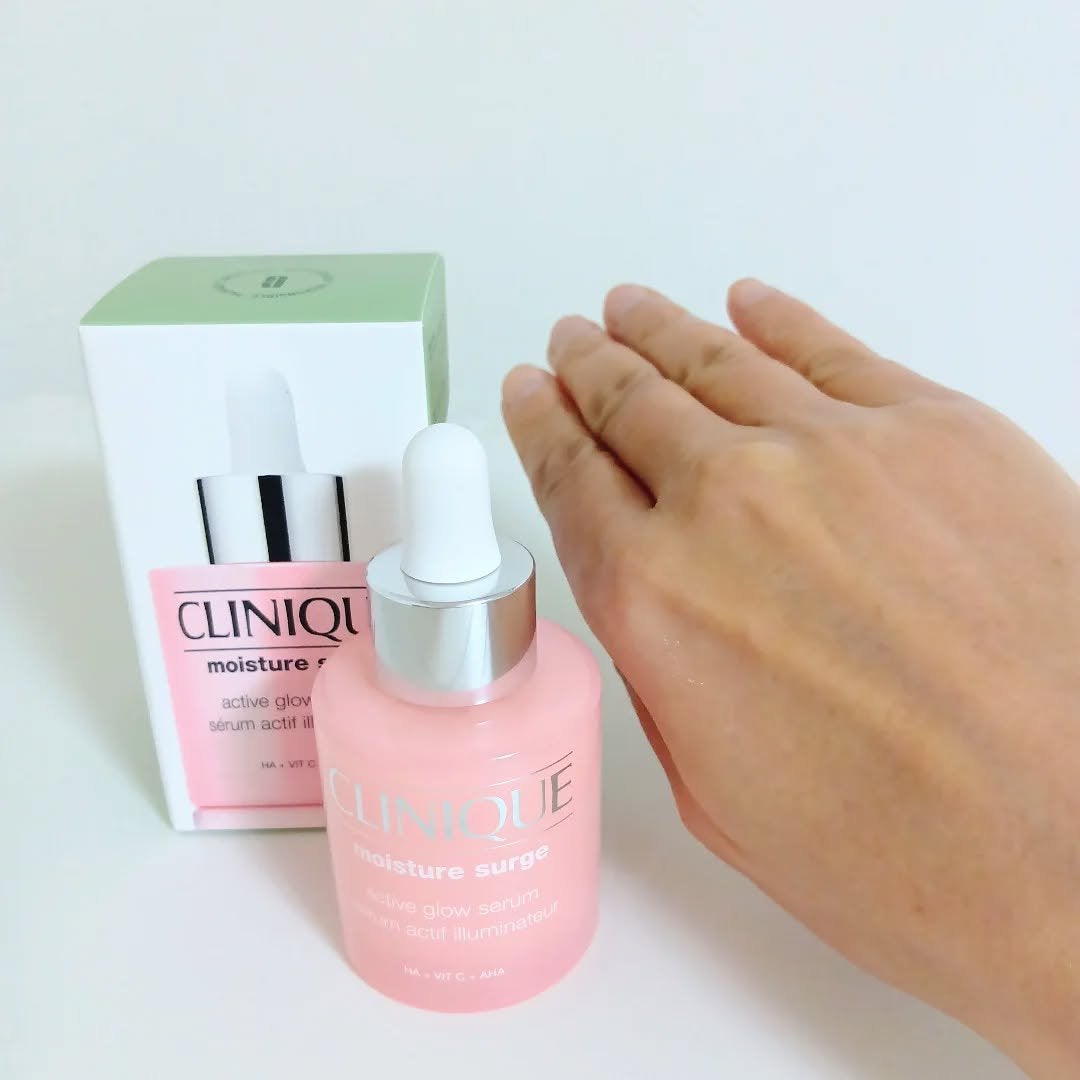 lili on LIPS 「『モイスチャーサージグロウリファインセラム』薬用保湿美容液です..」(4枚目)