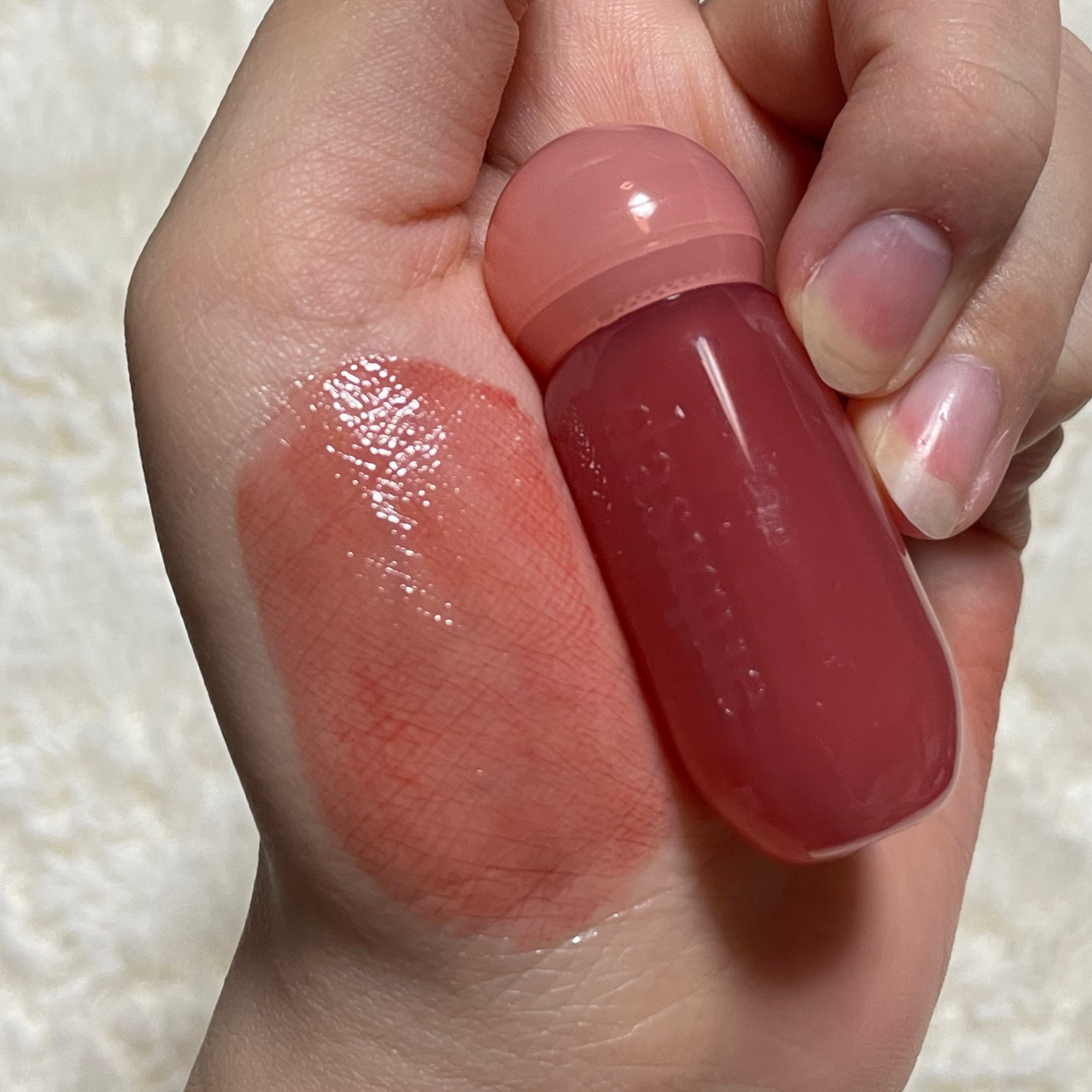 ジューシーデューイグロウティント/dasique/リップティントを使ったクチコミ（2枚目）