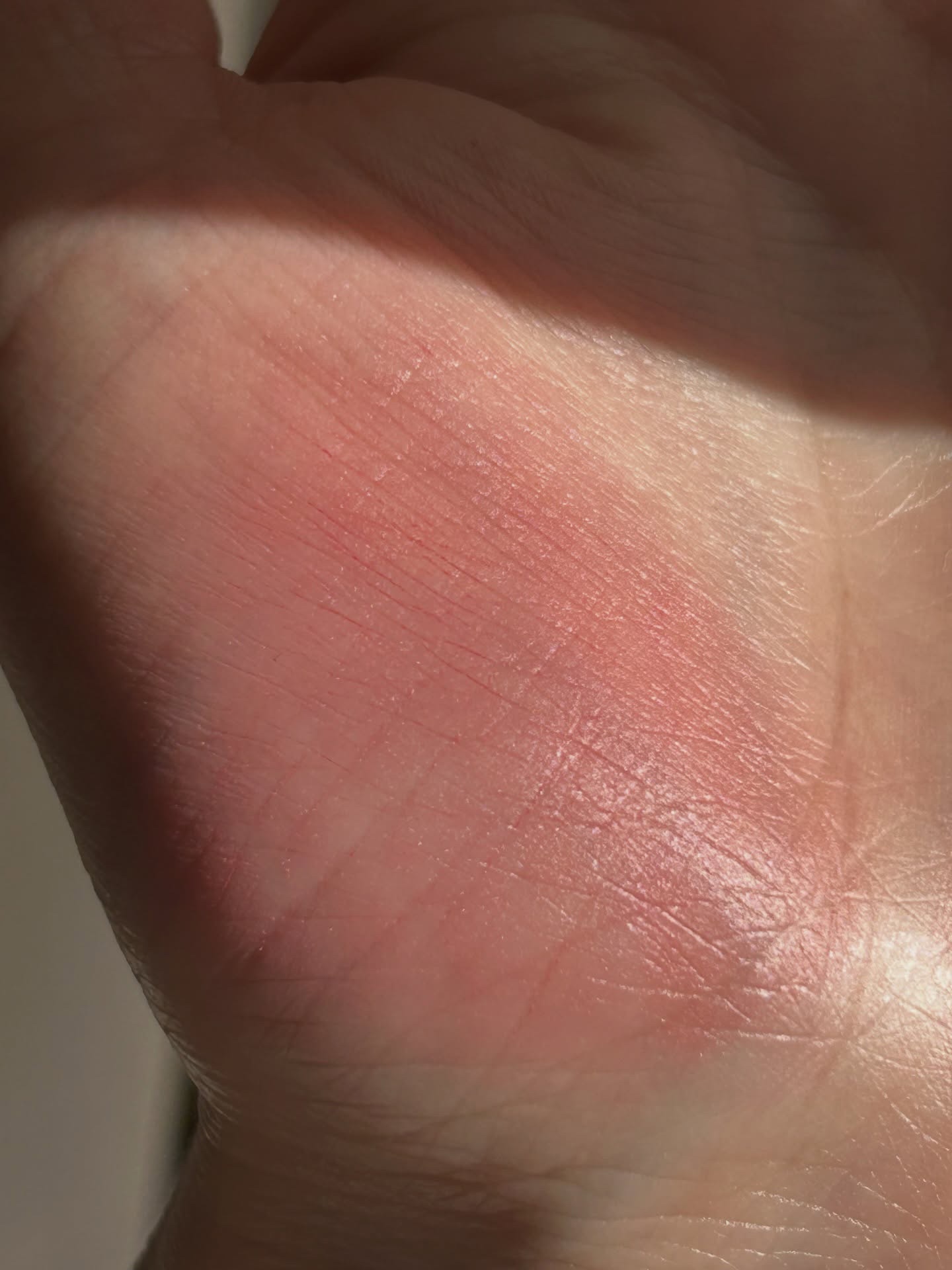 パウダー キス ヘイジー マット リップスティック/M・A・C/口紅を使ったクチコミ（3枚目）