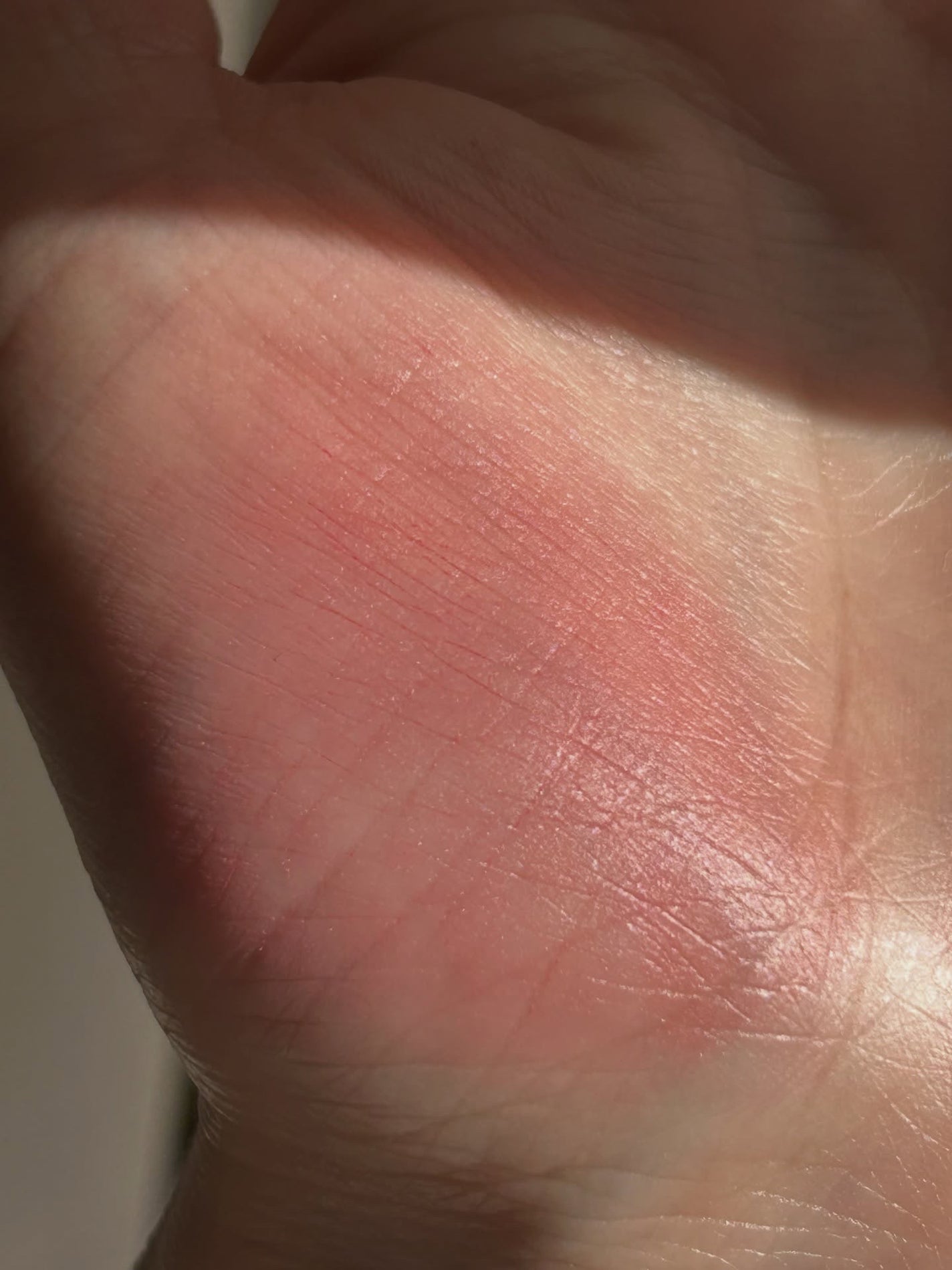 パウダー キス ヘイジー マット リップスティック/M・A・C/口紅を使ったクチコミ(3枚目)