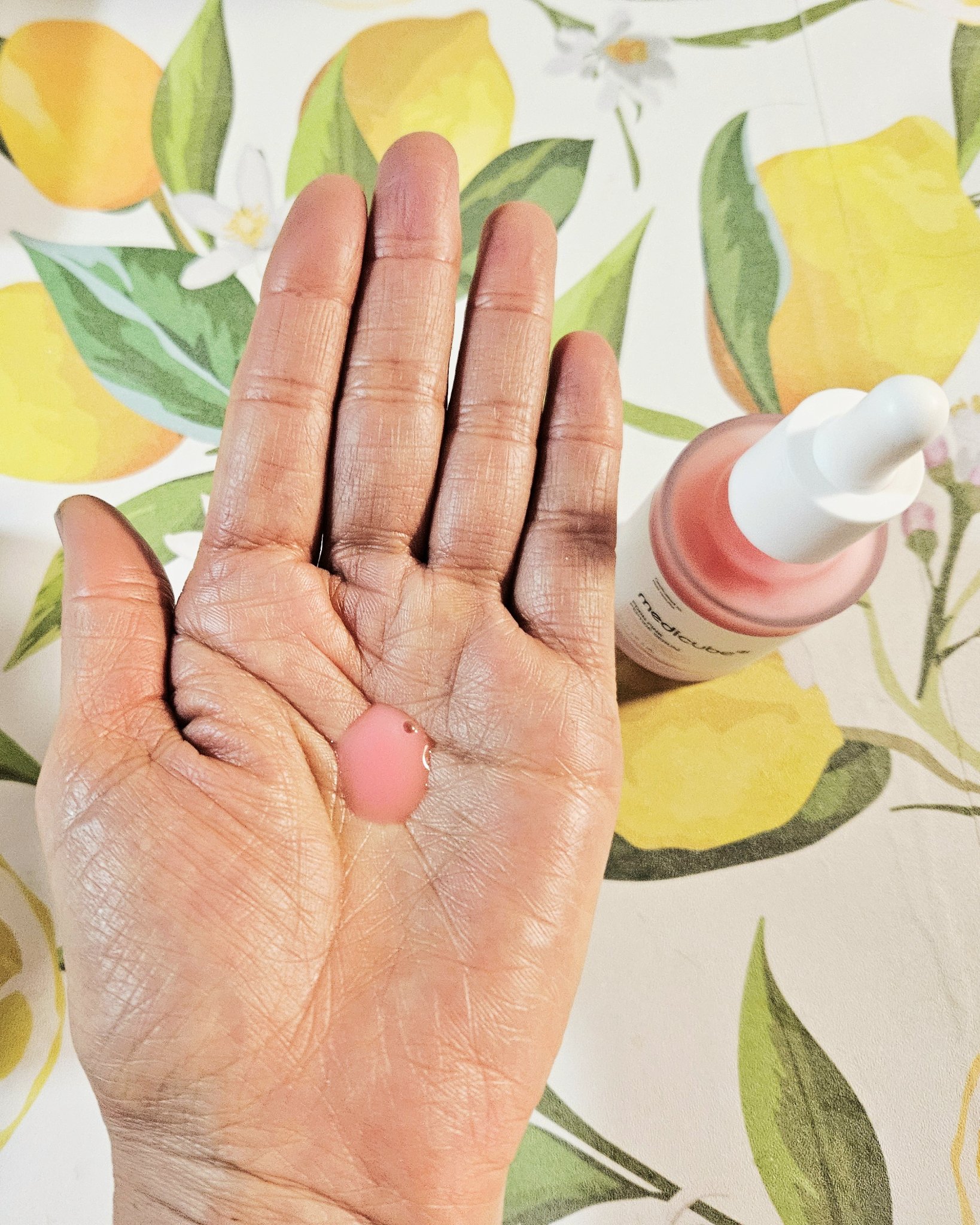 PDRNピンクアンプル PDRN 10,000ppm配合/MEDICUBE/美容液を使ったクチコミ（3枚目）