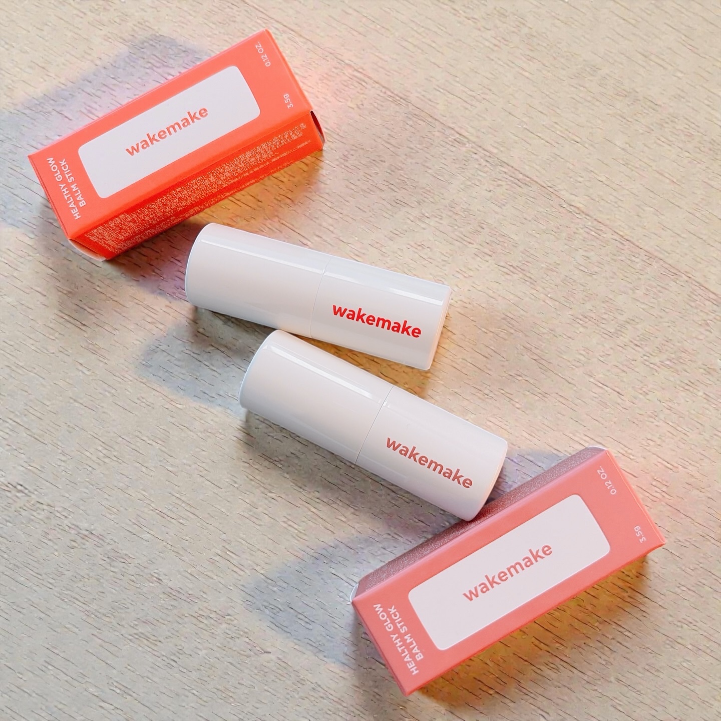 ヘルシーグロウバームスティック/wakemake/口紅を使ったクチコミ（2枚目）