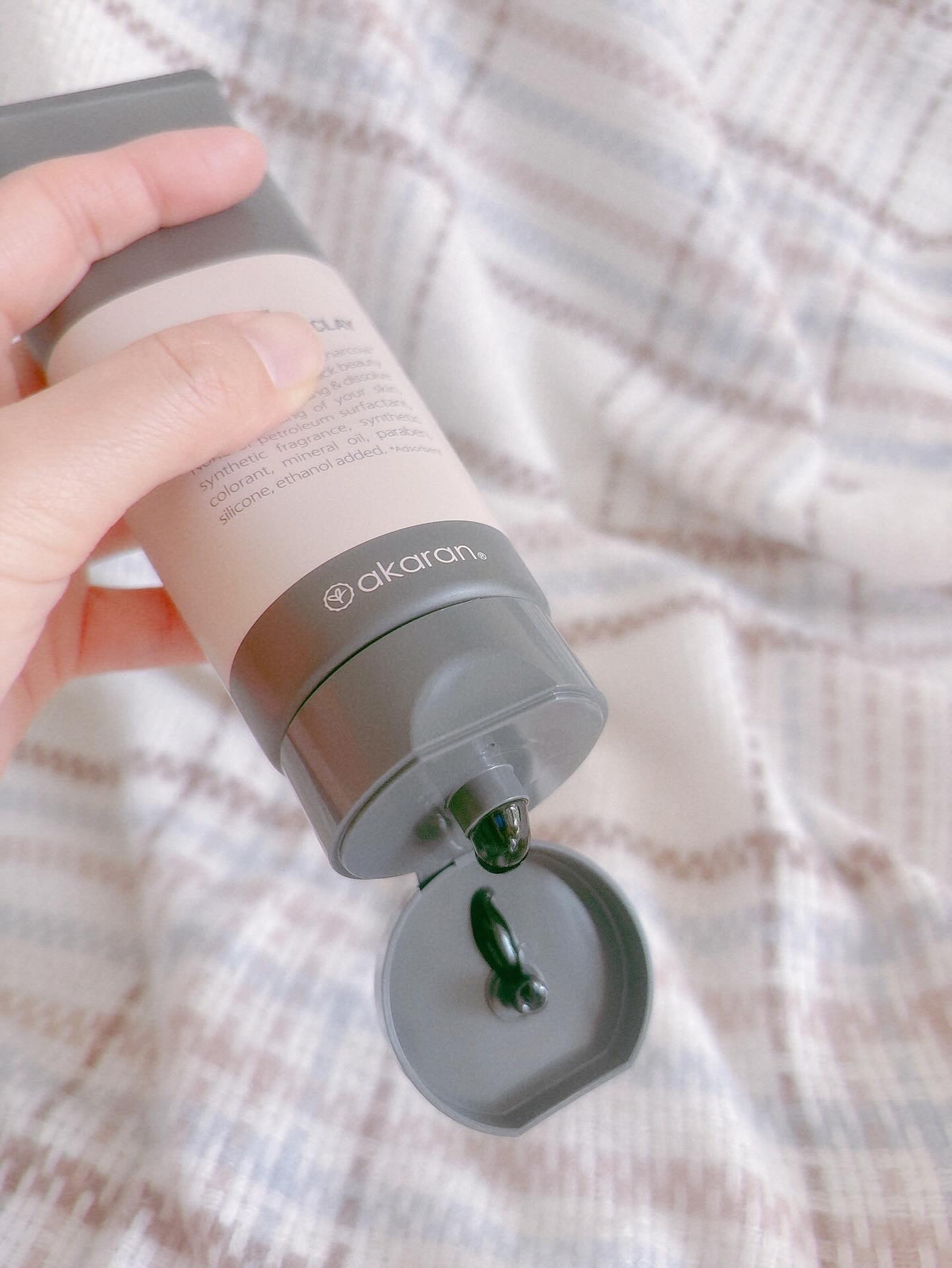 ブラックジェルクレンジング/.akaran/クレンジングジェルを使ったクチコミ（2枚目）