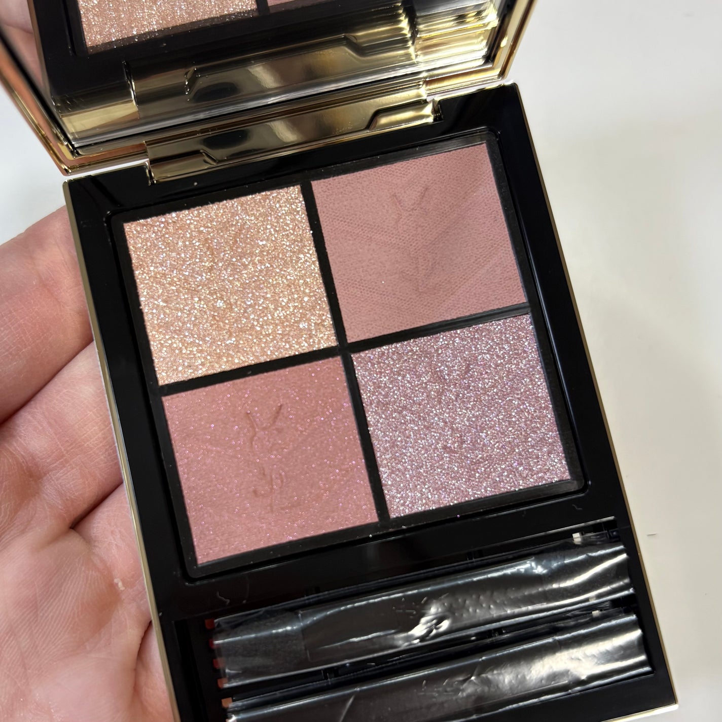 クチュール ミニ クラッチ/YVES SAINT LAURENT BEAUTE/アイシャドウパレットを使ったクチコミ(5枚目)