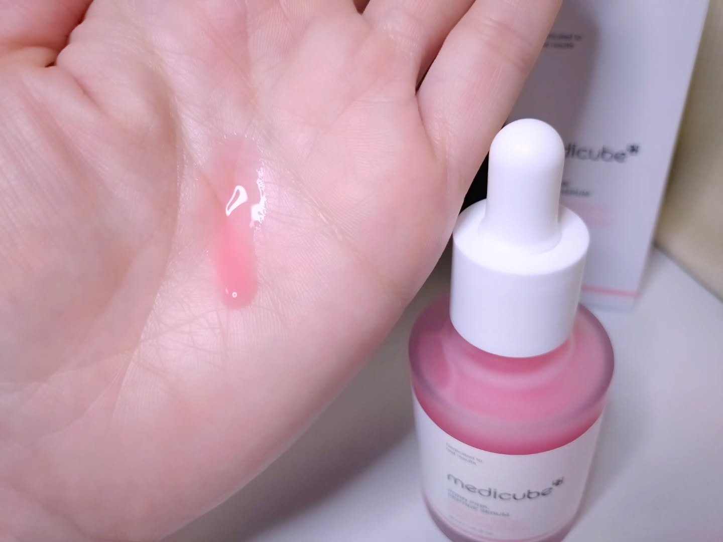 PDRNピンクアンプル PDRN 10,000ppm配合/MEDICUBE/美容液を使ったクチコミ（3枚目）