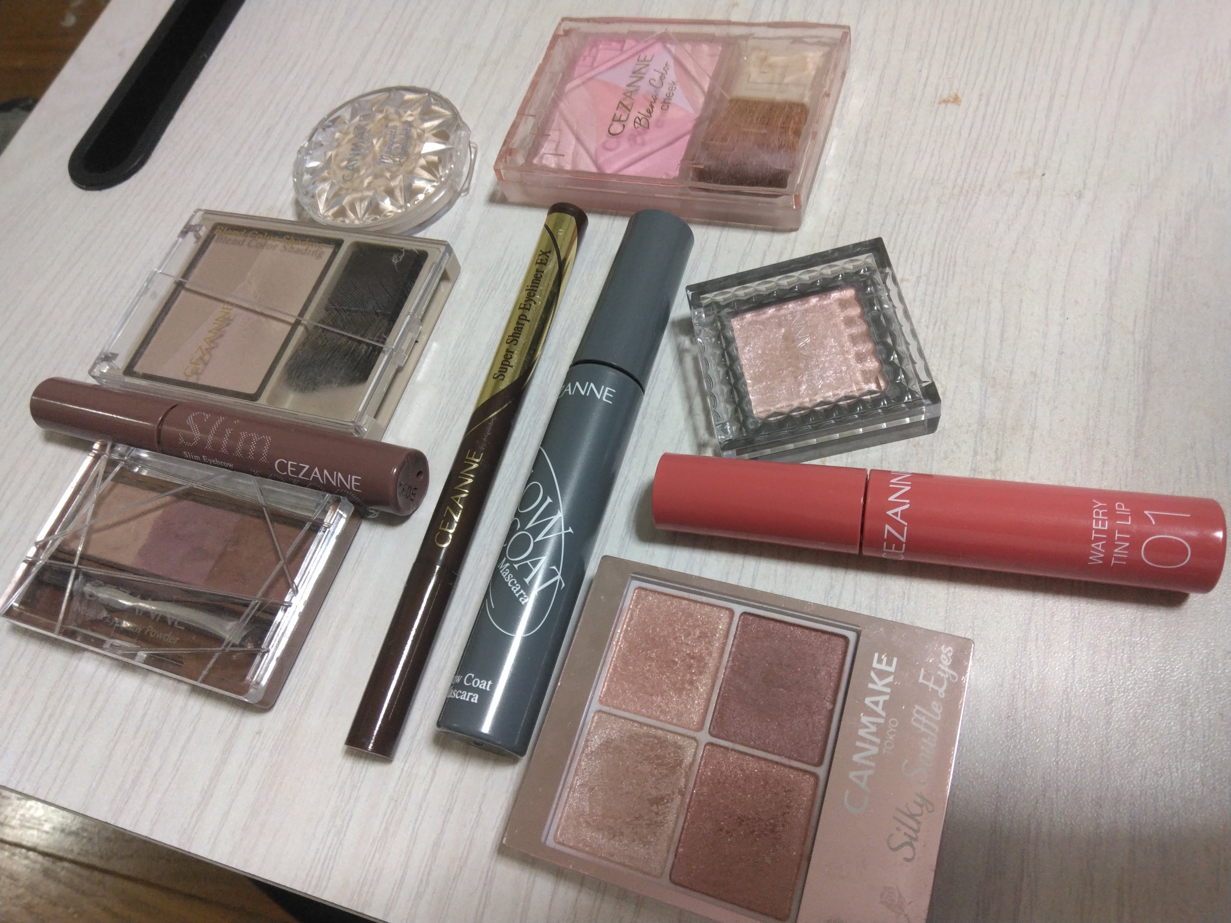 シングルシャイニーアイシャドウ/CEZANNE/アイシャドウを使ったクチコミ（1枚目）