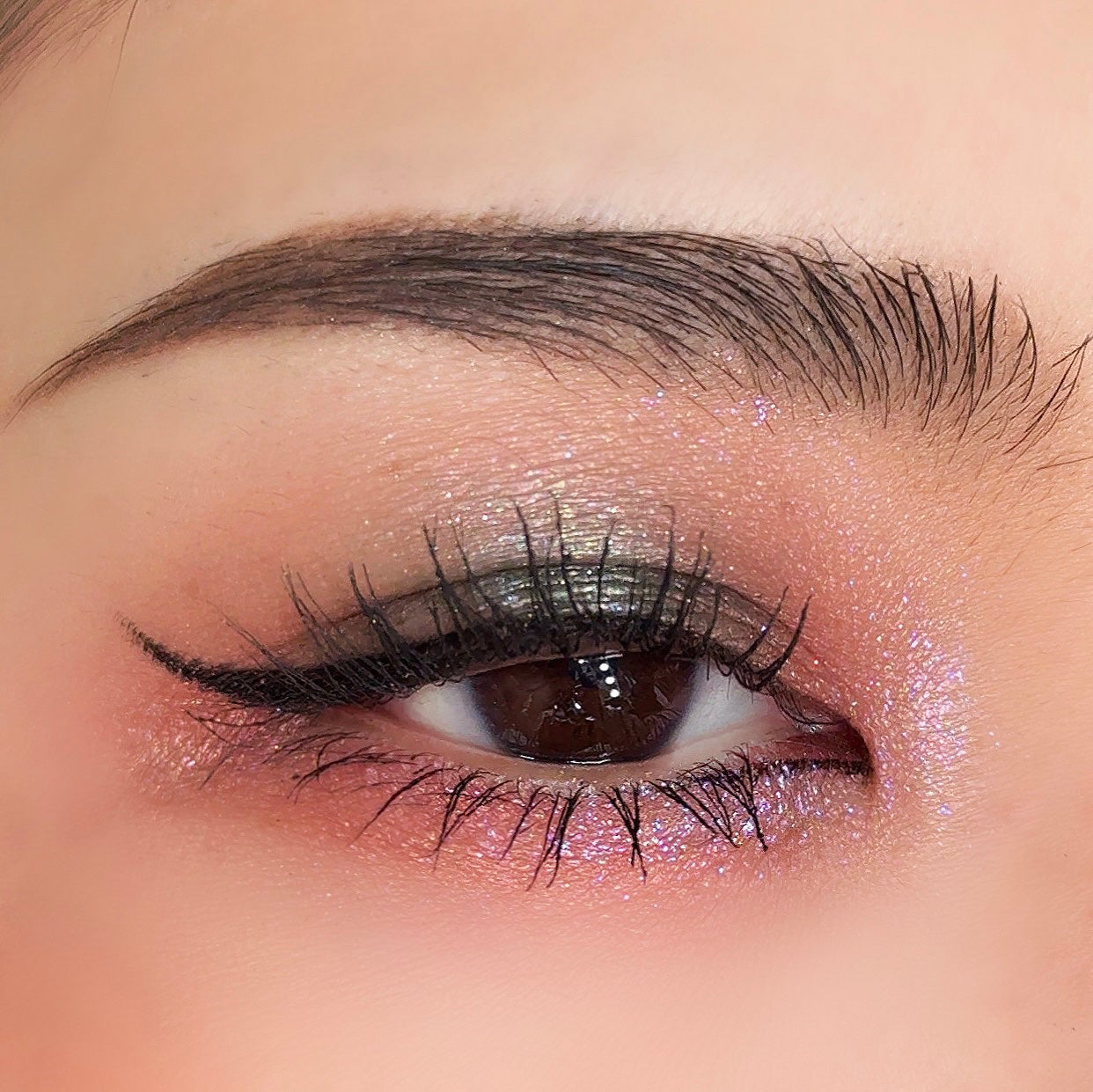 Mothership XII: Petalmorphosis™/PAT McGRATH LABS/アイシャドウパレットを使ったクチコミ(7枚目)