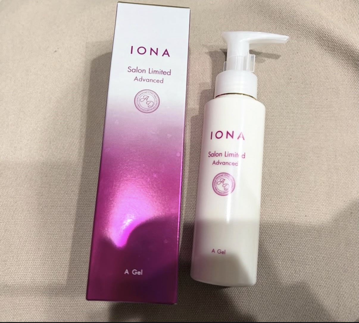 イオナ サロンリミテッド アドバンスド A ジェルのクチコミ「.

イオナ サロンリミテッド アドバンスド A ジェル

朝使っても夜までしっとりしてた気が.....」（1枚目）