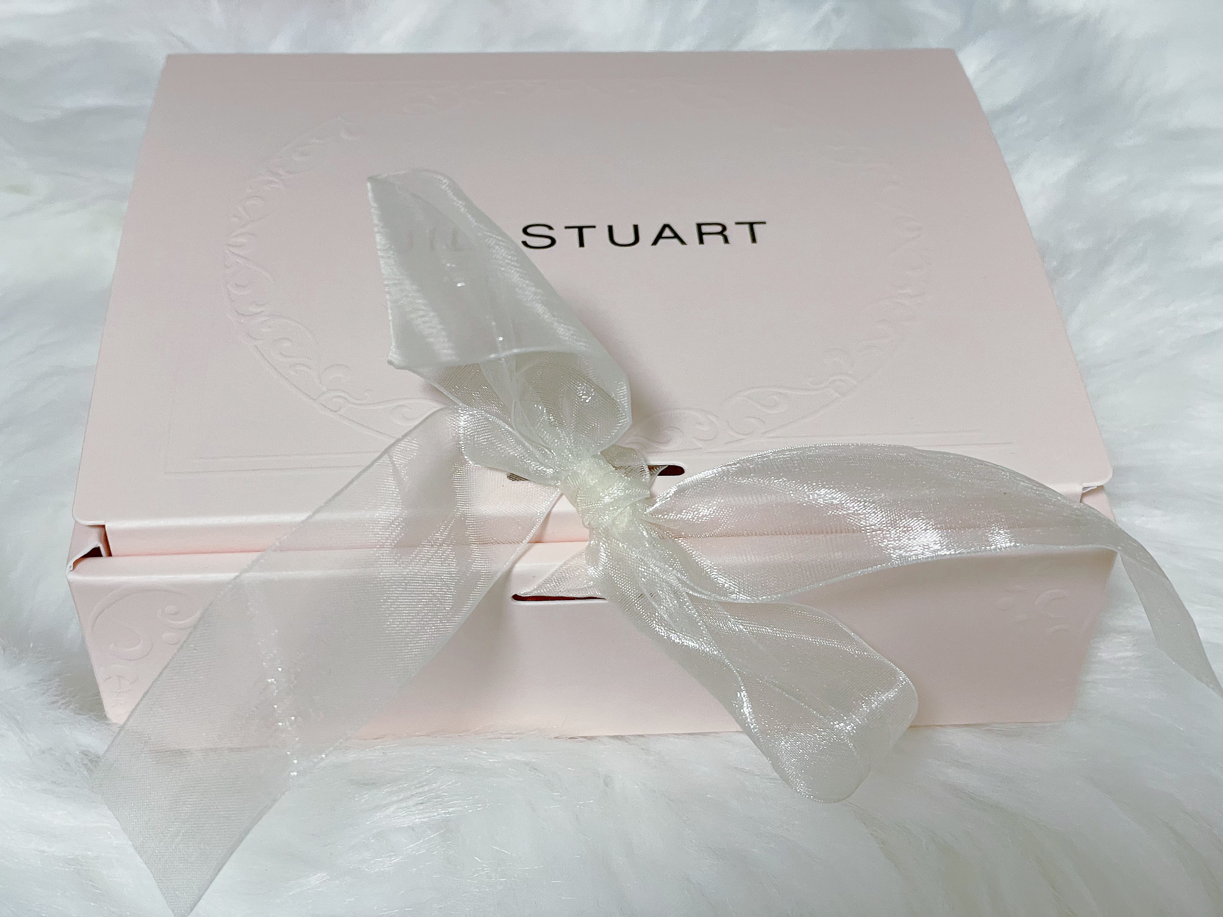 リップラッカー　ブルーミングガーランド/JILL STUART/口紅を使ったクチコミ（2枚目）