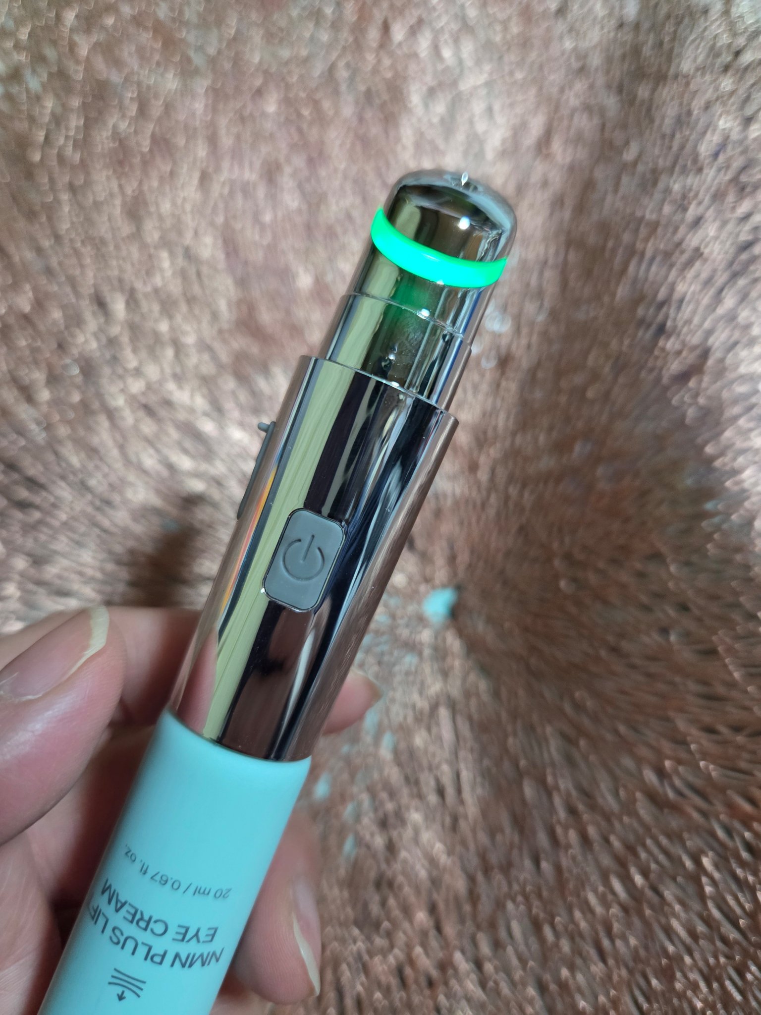 NMNプラスリフトアイクリーム/CHARDE/アイケア・アイクリームを使ったクチコミ（2枚目）