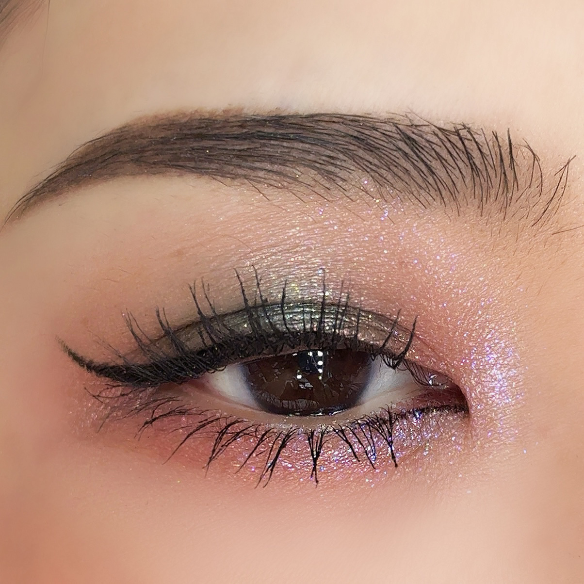 Mothership XII: Petalmorphosis™/PAT McGRATH LABS/アイシャドウパレットを使ったクチコミ（3枚目）