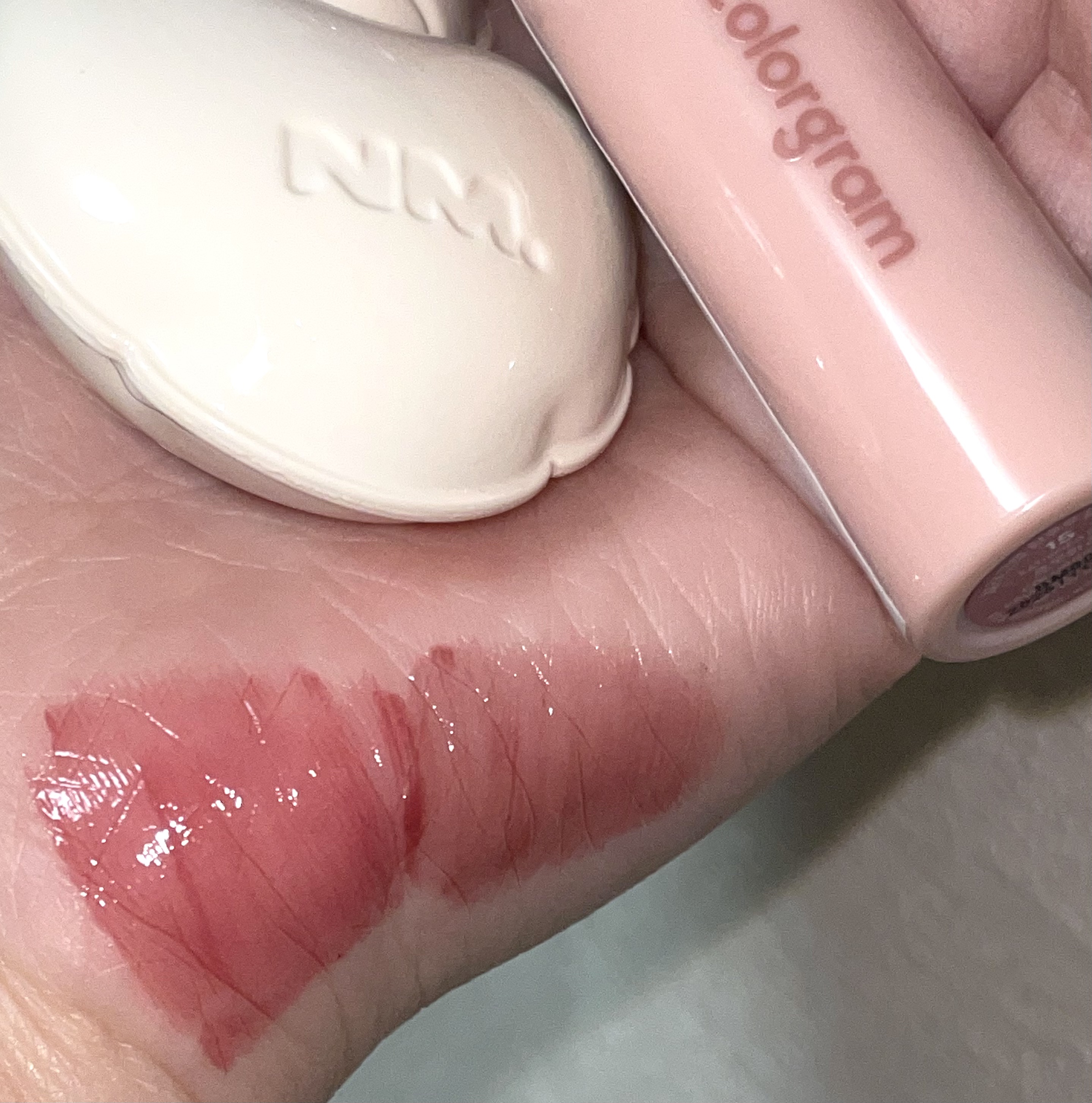 タンフルグラスティント/Colorgram/リップティントを使ったクチコミ（1枚目）