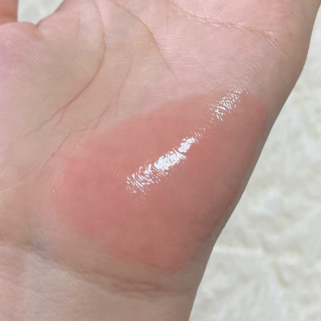 ロングラスティング バブルリングガムグロス/LUNA/リップグロスを使ったクチコミ（2枚目）