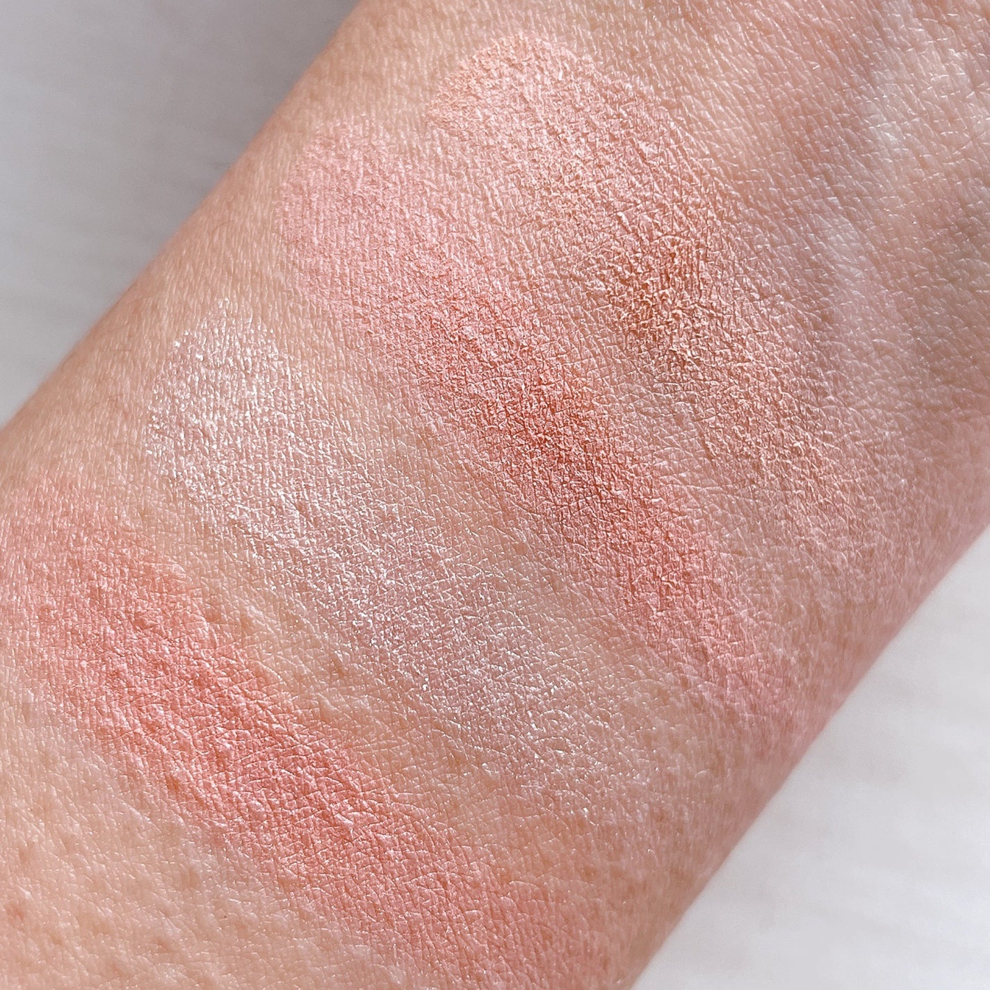 バウンシーチークシャドウ/KATE/マルチパレットを使ったクチコミ(3枚目)