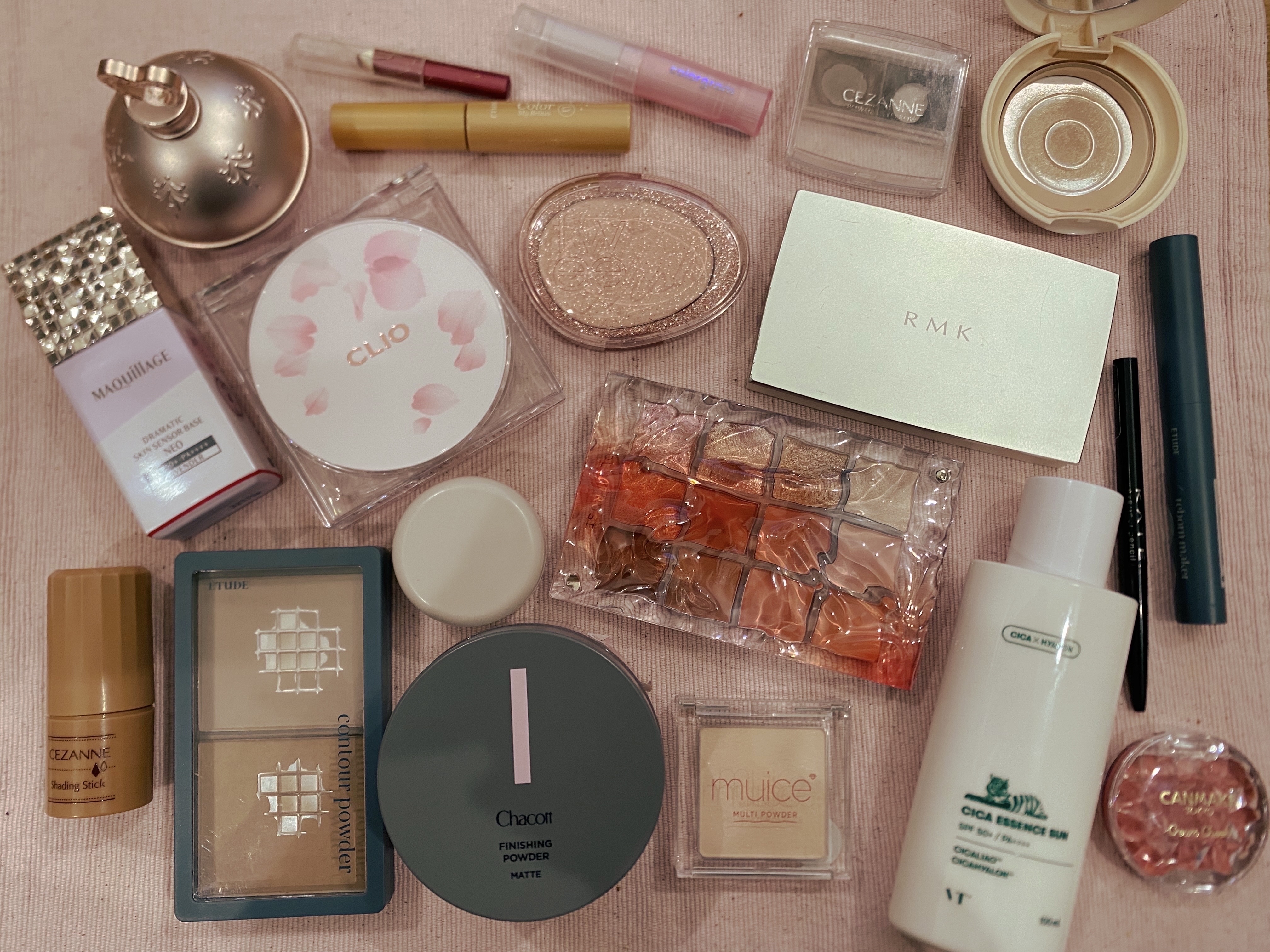 フィー グリッツストーンハイライター/fwee/パウダーハイライトを使ったクチコミ（1枚目）