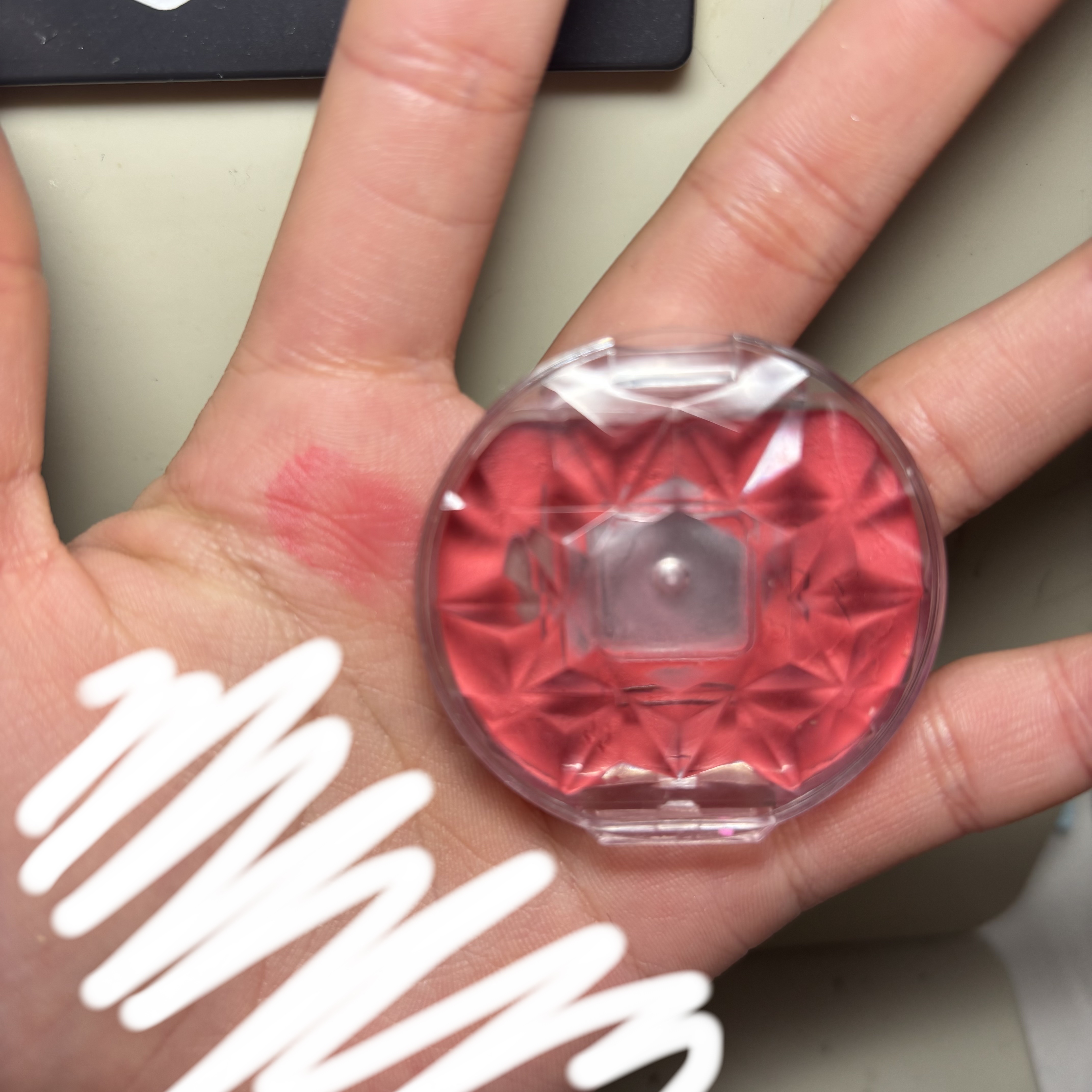 クリームチーク/キャンメイク/ジェル・クリームチークを使ったクチコミ（1枚目）