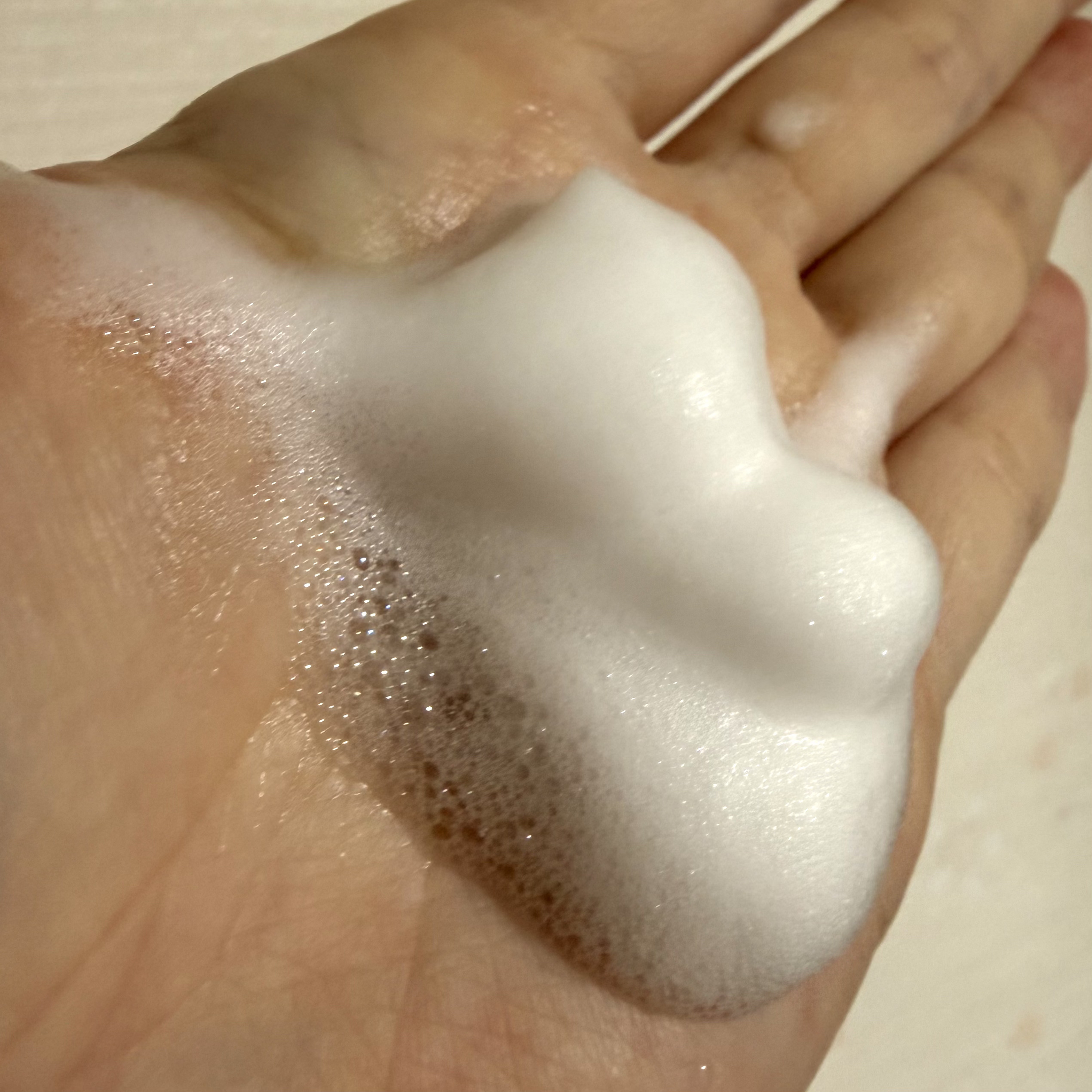 泡ハンドソープ フルーツの香り/ビオレu/ハンドソープを使ったクチコミ（3枚目）