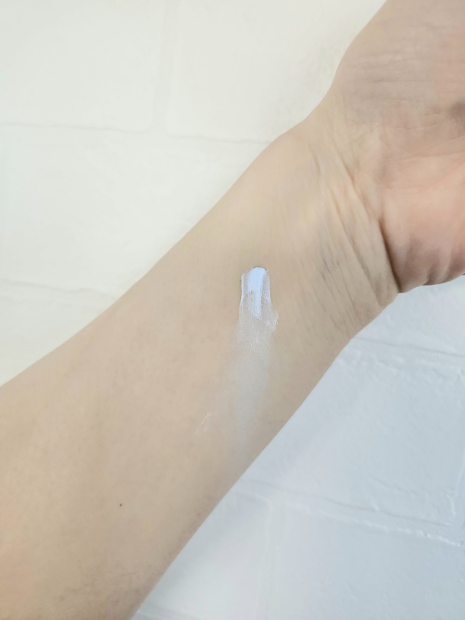 ブライトカラーシーラー/CEZANNE/コンシーラーを使ったクチコミ（2枚目）