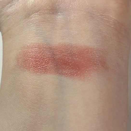 ヘルシーグロウバームスティック/wakemake/口紅を使ったクチコミ（3枚目）