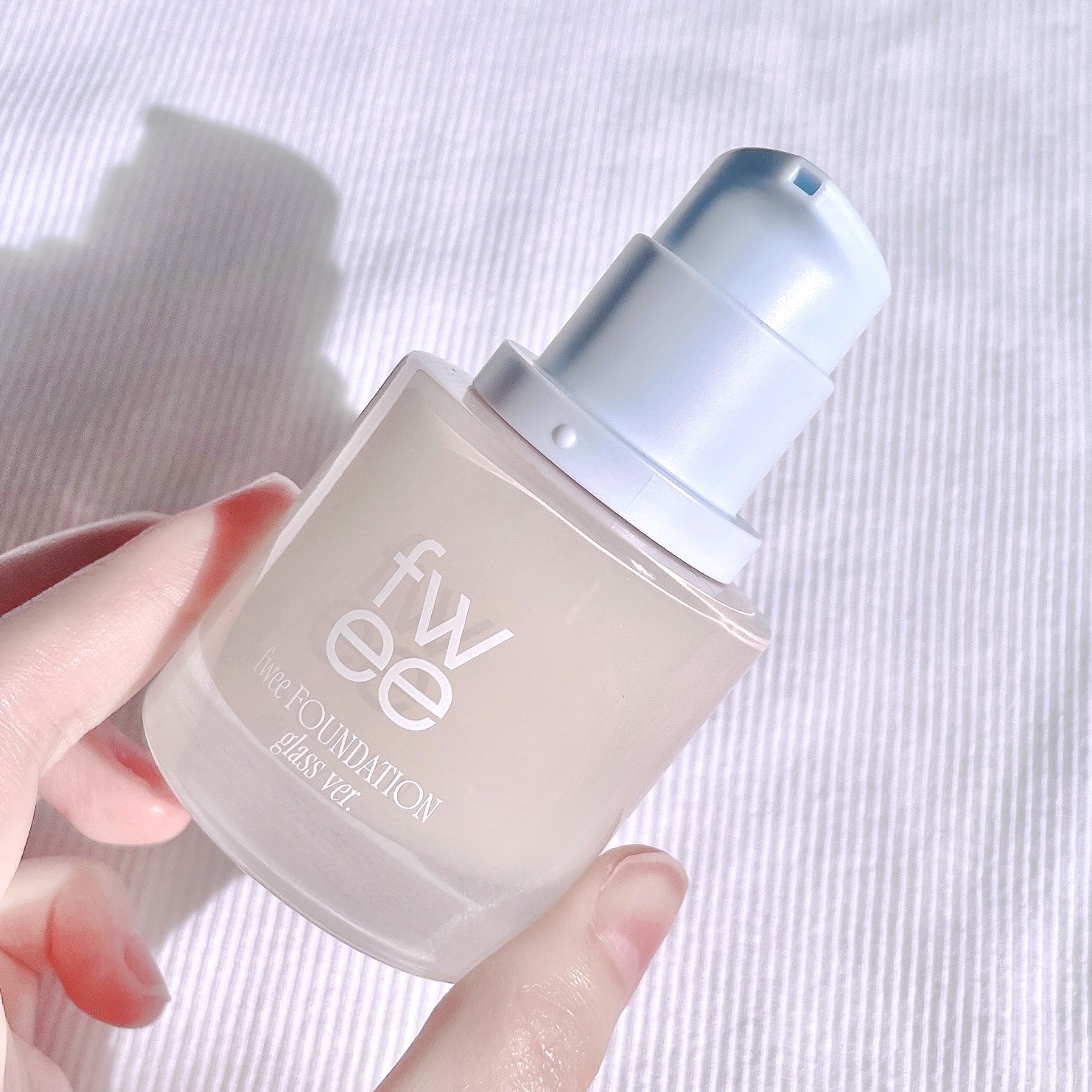 フィーファンデーションガラス/fwee/リキッドファンデーションを使ったクチコミ（3枚目）