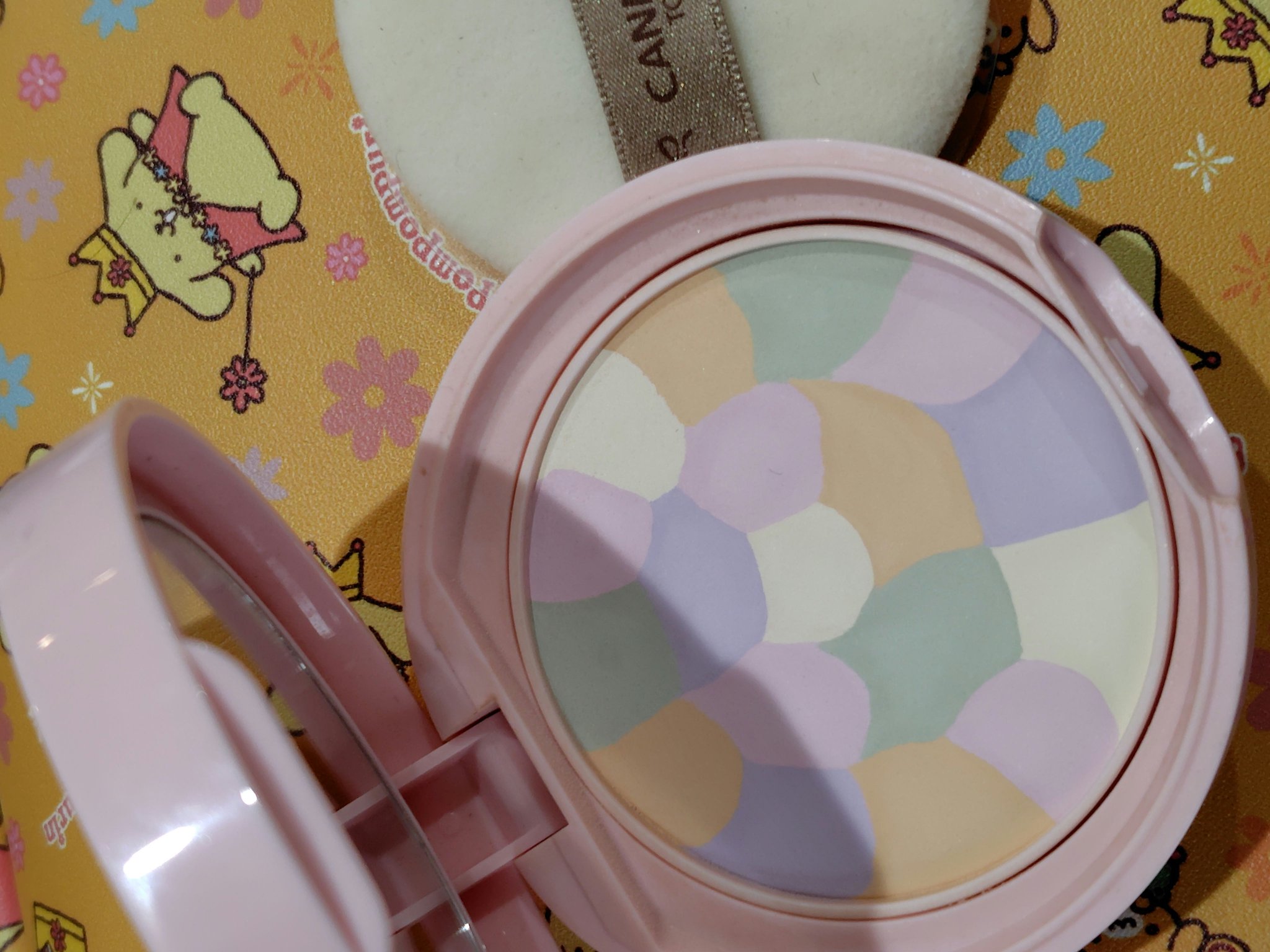 マシュマロフィニッシュパウダー　～Abloom～ 01 ディアレストブーケ（限定キルティング調容器）/キャンメイク/プレストパウダーを使ったクチコミ（2枚目）