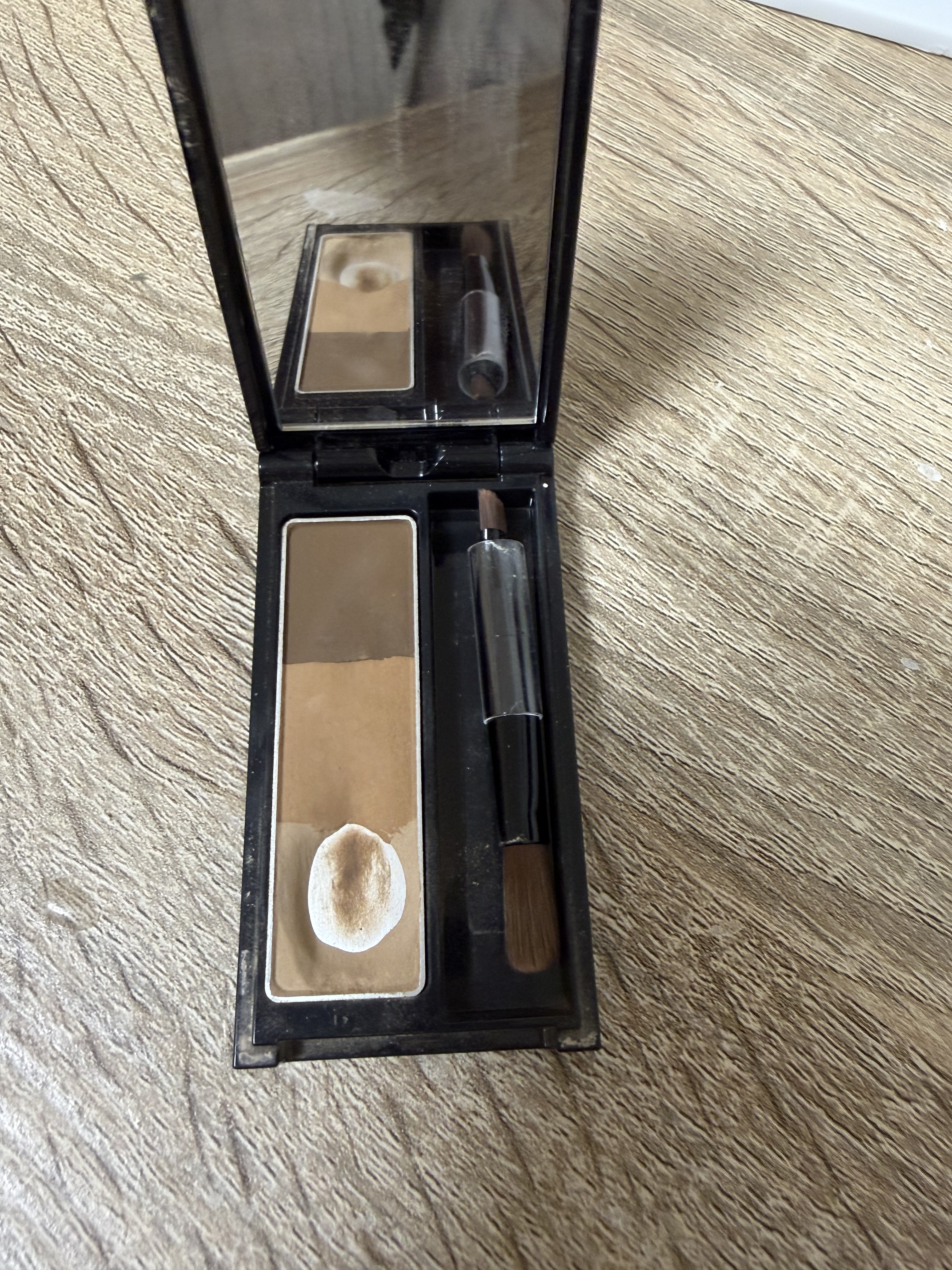 ケイト デザイニングアイブロウ3D/KATE/パウダーアイブロウを使ったクチコミ（2枚目）