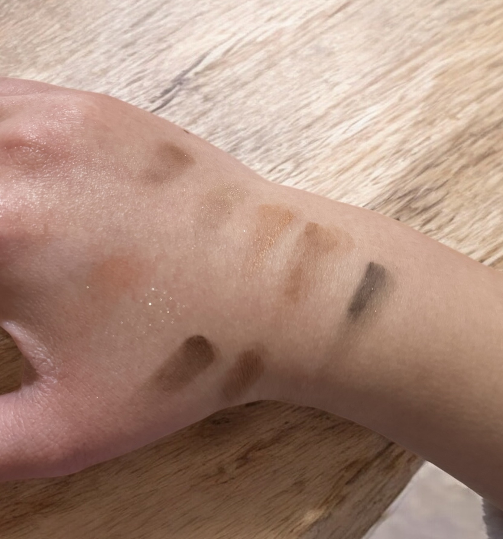 ビーマイベストフレンズハウスパレット/Milk Touch/アイシャドウパレットを使ったクチコミ（3枚目）