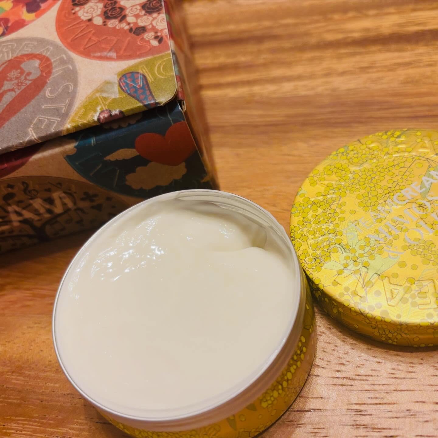 スチームクリーム ミモザ&オリーブ/STEAMCREAM/ボディクリームを使ったクチコミ（2枚目）