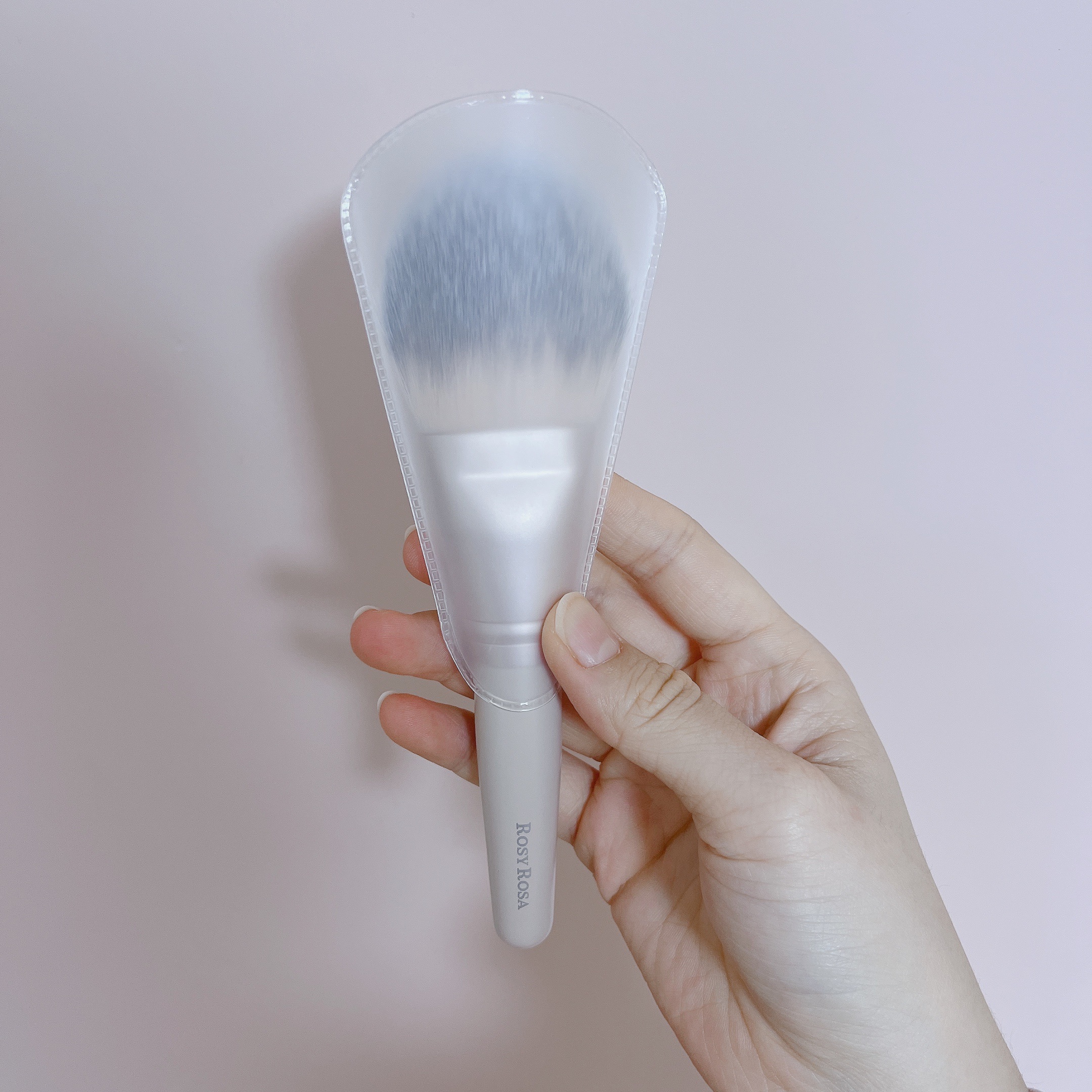 パウダーファンブラシ/ロージーローザ/メイクブラシを使ったクチコミ（1枚目）