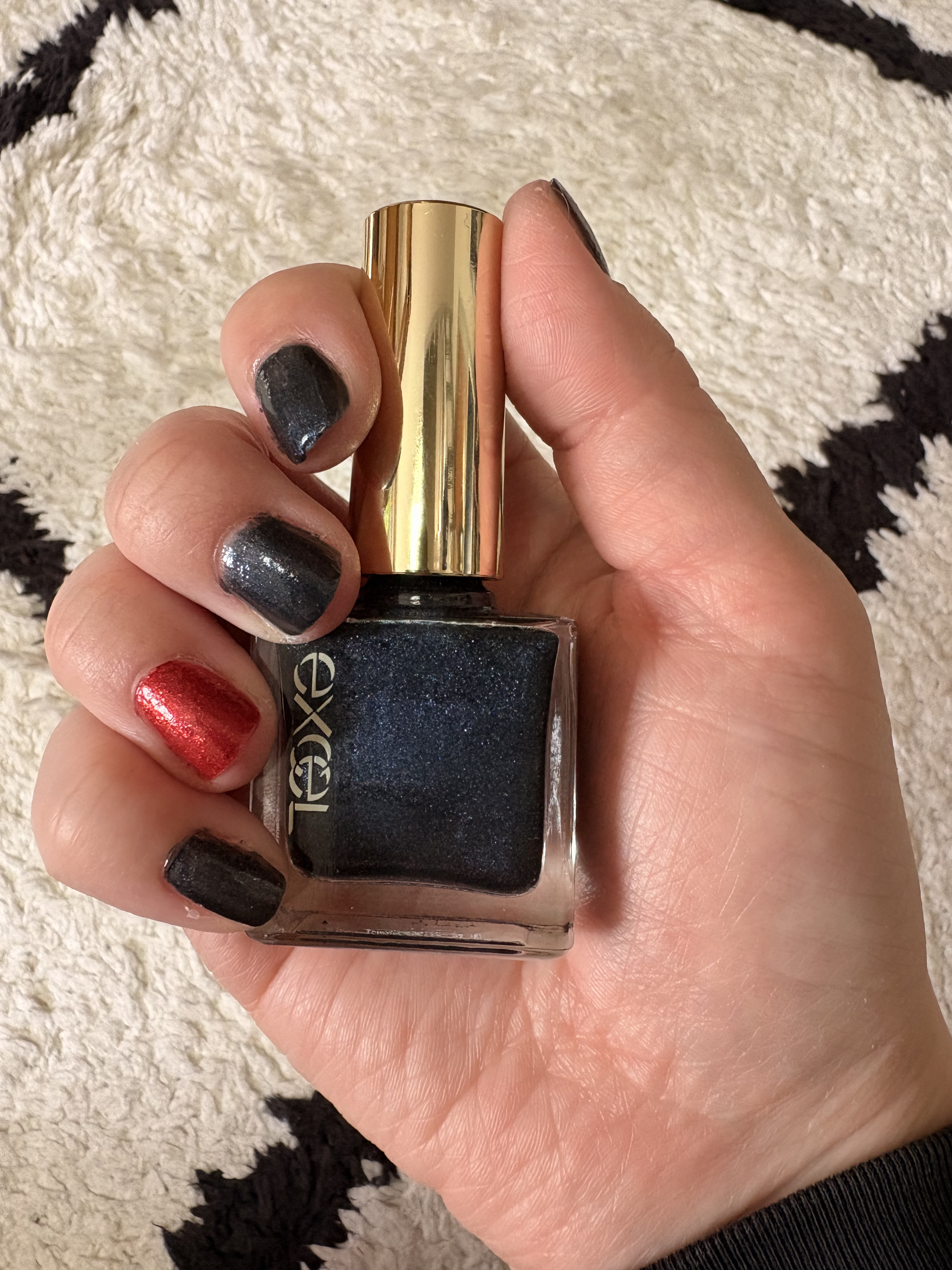 カラフルネイルズ/キャンメイク/マニキュアを使ったクチコミ（3枚目）