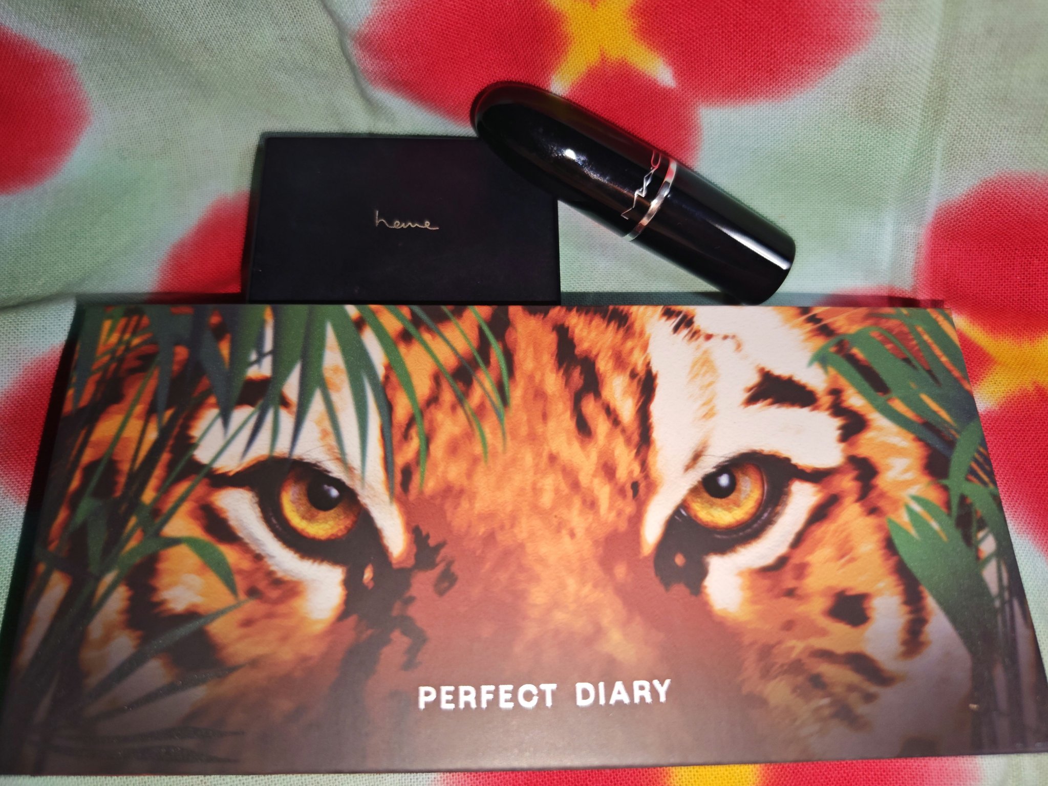 エクスプローラ12色 動物アイシャドウパレット/PERFECT DIARY/アイシャドウパレットを使ったクチコミ（1枚目）