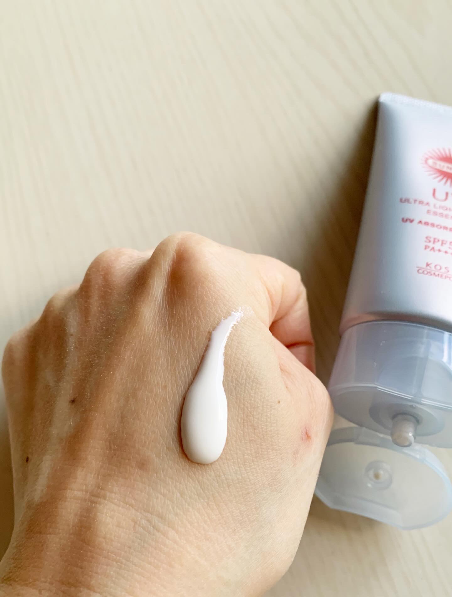 サンカット® 無重力感UV エッセンス/サンカット®/日焼け止めローションを使ったクチコミ（2枚目）