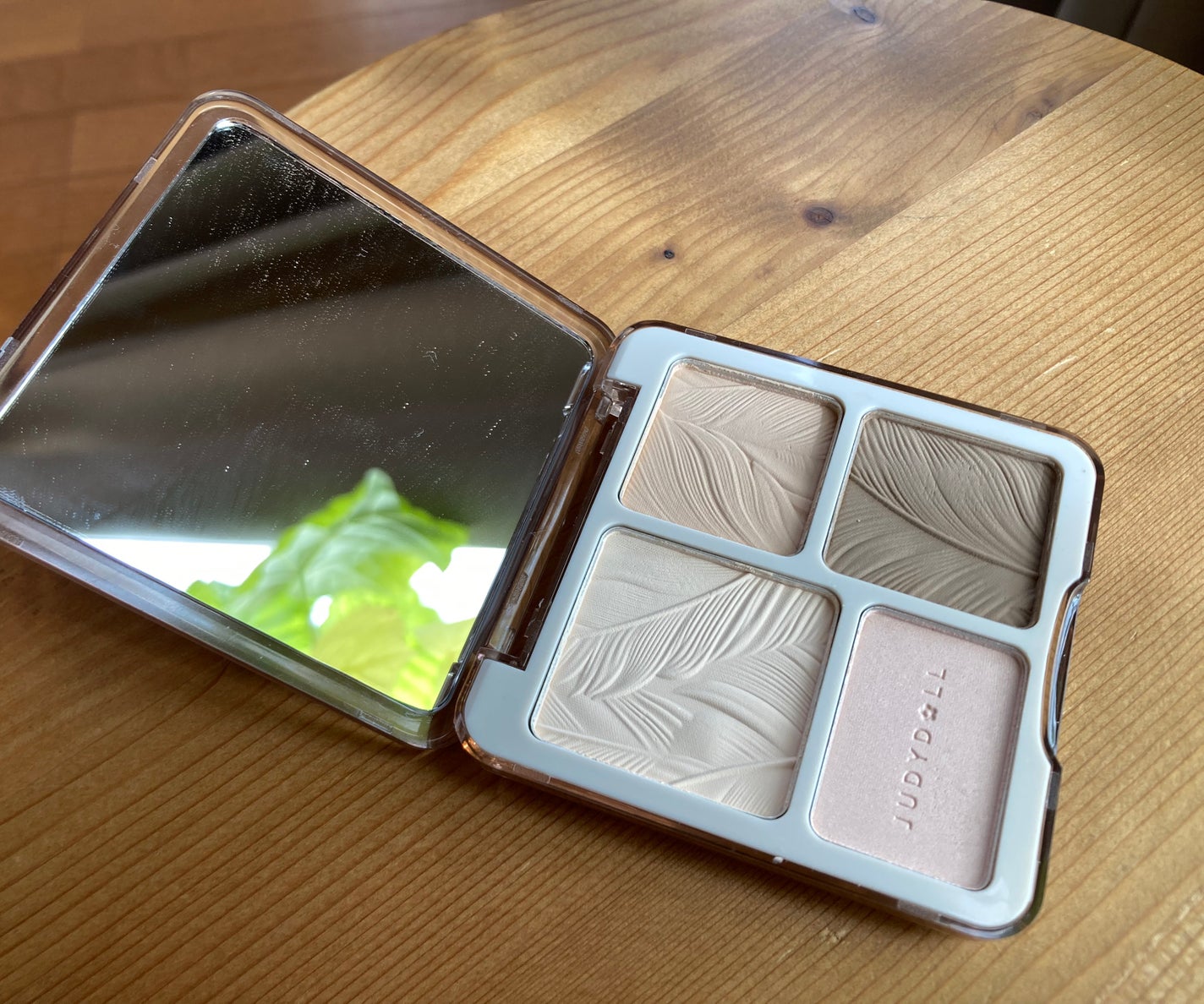 JUDYDOLL メリハリマスターパレット/JUDYDOLL/パウダーハイライトを使ったクチコミ(2枚目)