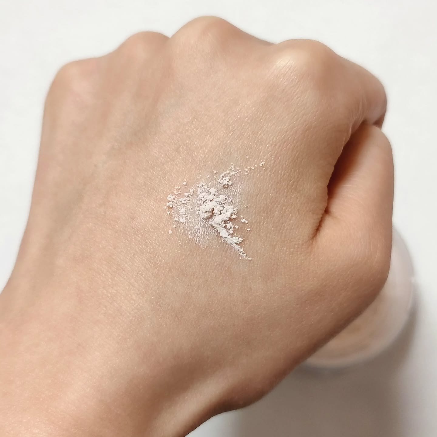 ルポ セラム ルースパウダー/skim /ルースパウダーを使ったクチコミ（3枚目）