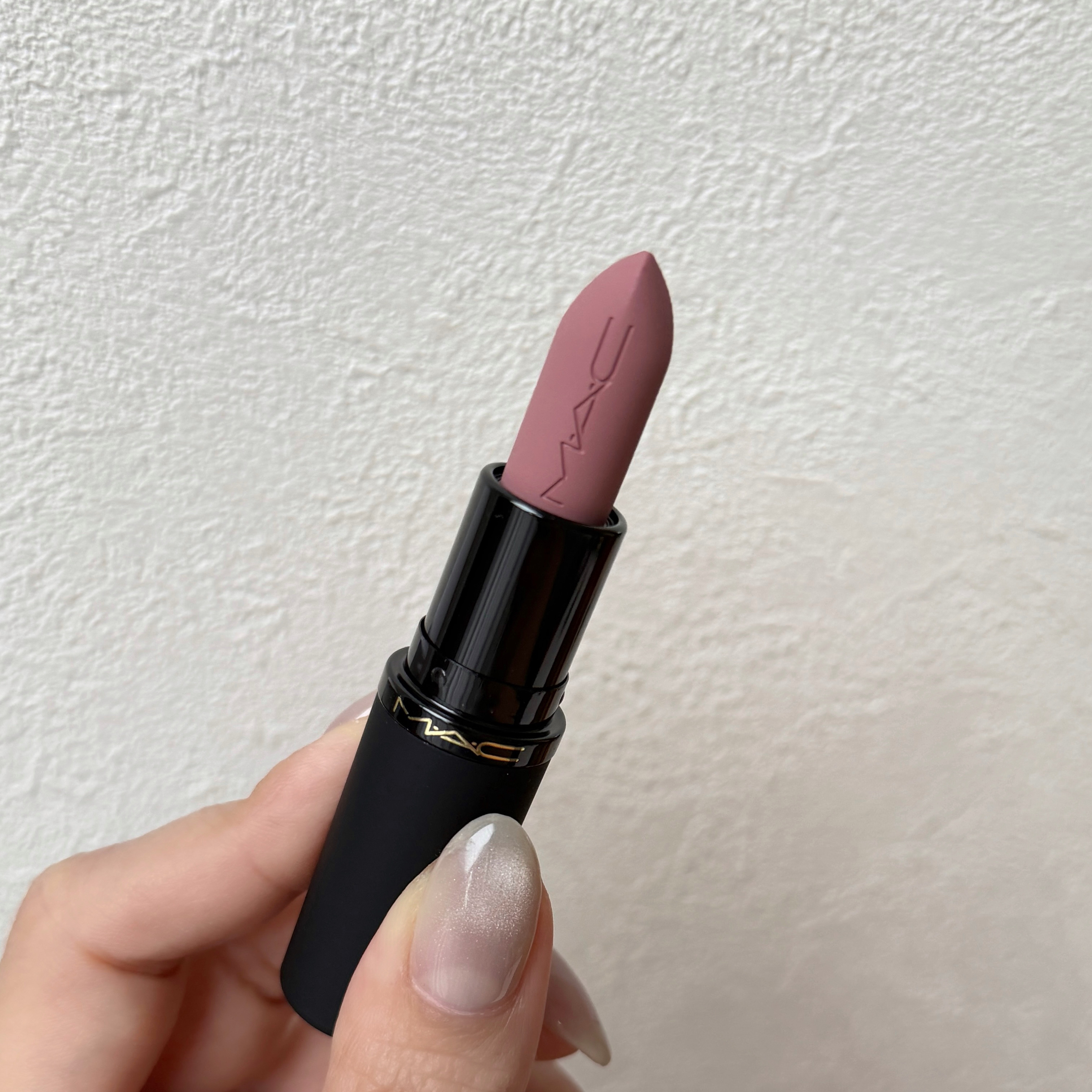 パウダー キス ヘイジー マット リップスティック/M・A・C/口紅を使ったクチコミ（2枚目）