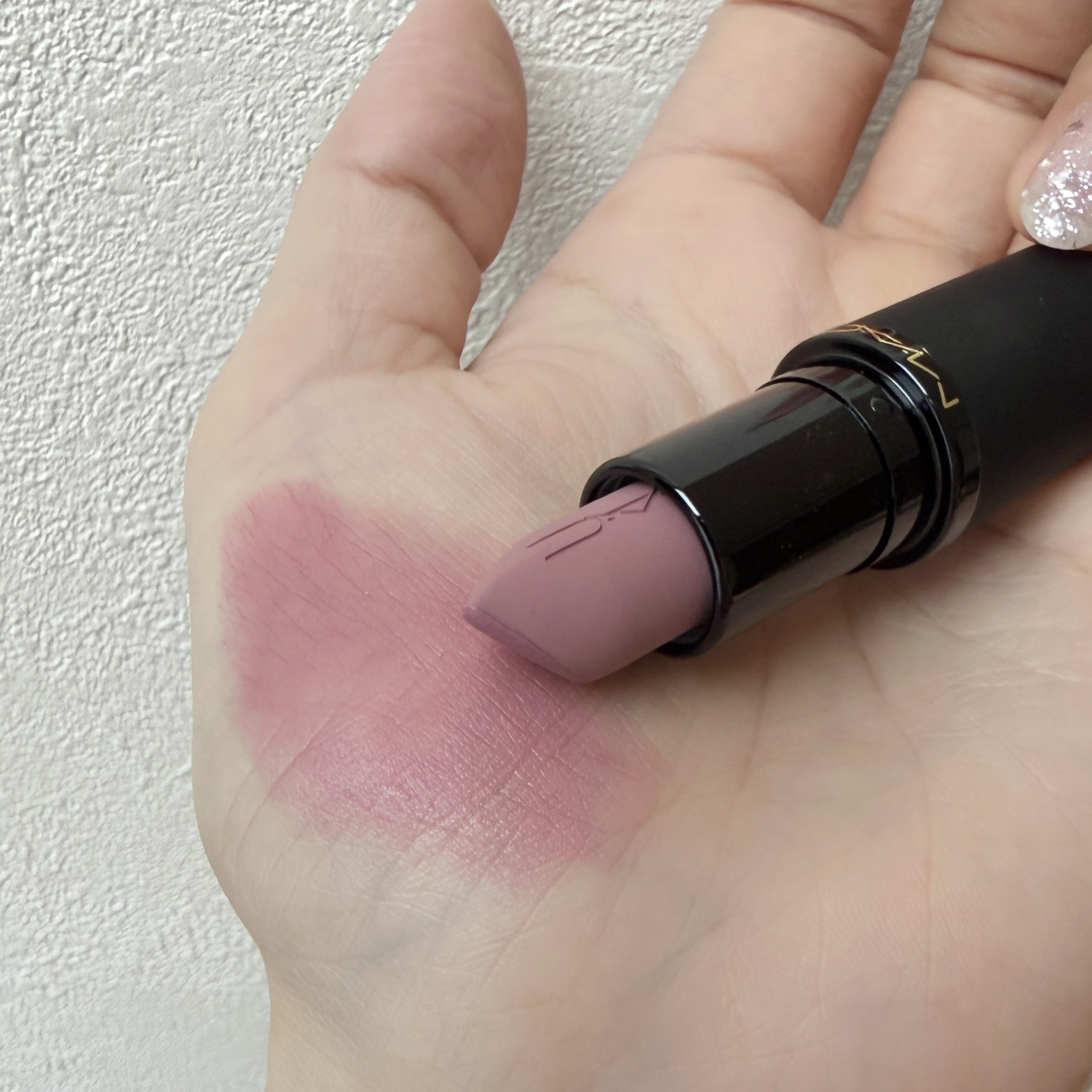 パウダー キス ヘイジー マット リップスティック/M・A・C/口紅を使ったクチコミ（3枚目）