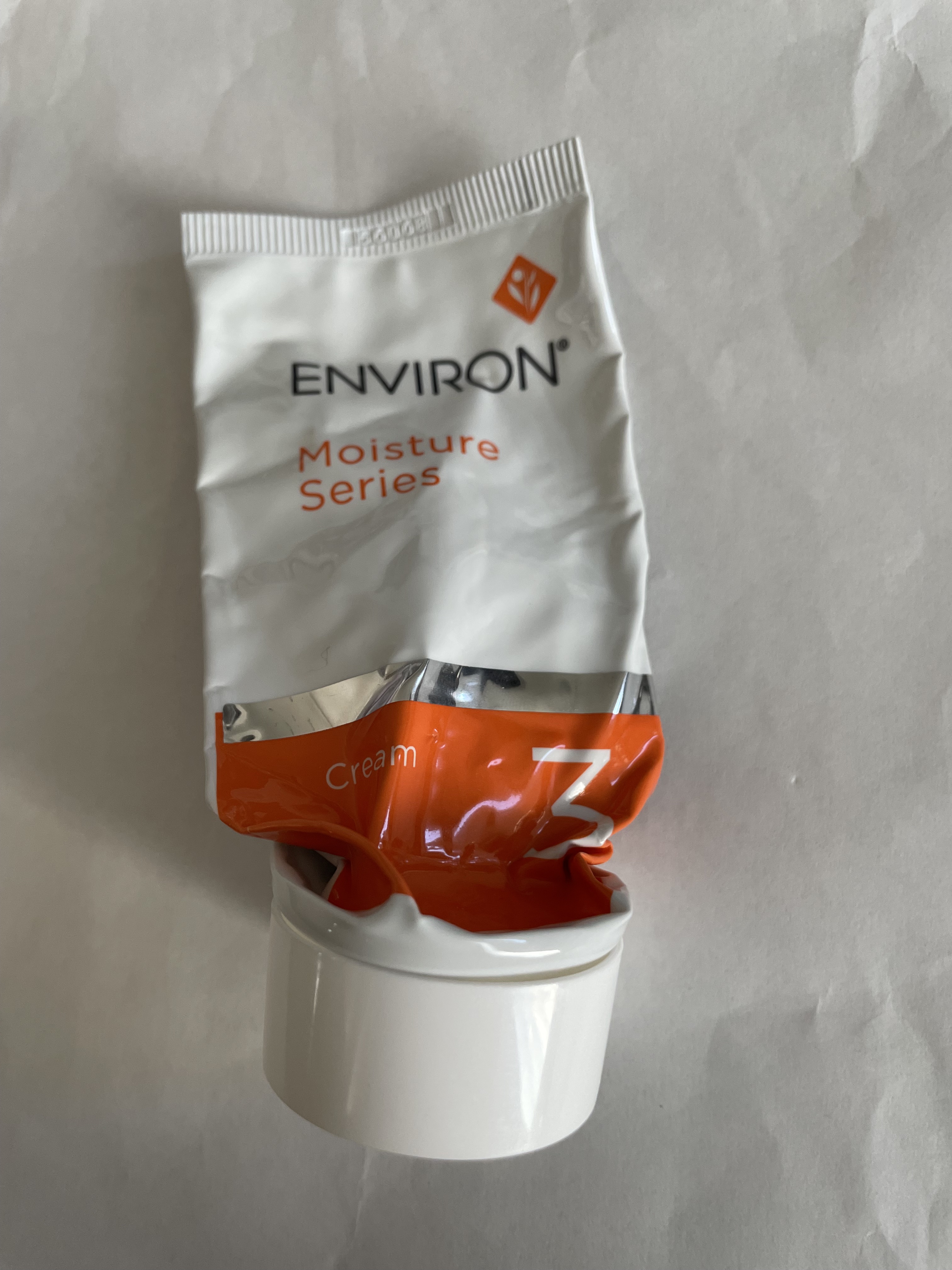 モイスチャークリーム3/エンビロン/フェイスクリームを使ったクチコミ（2枚目）