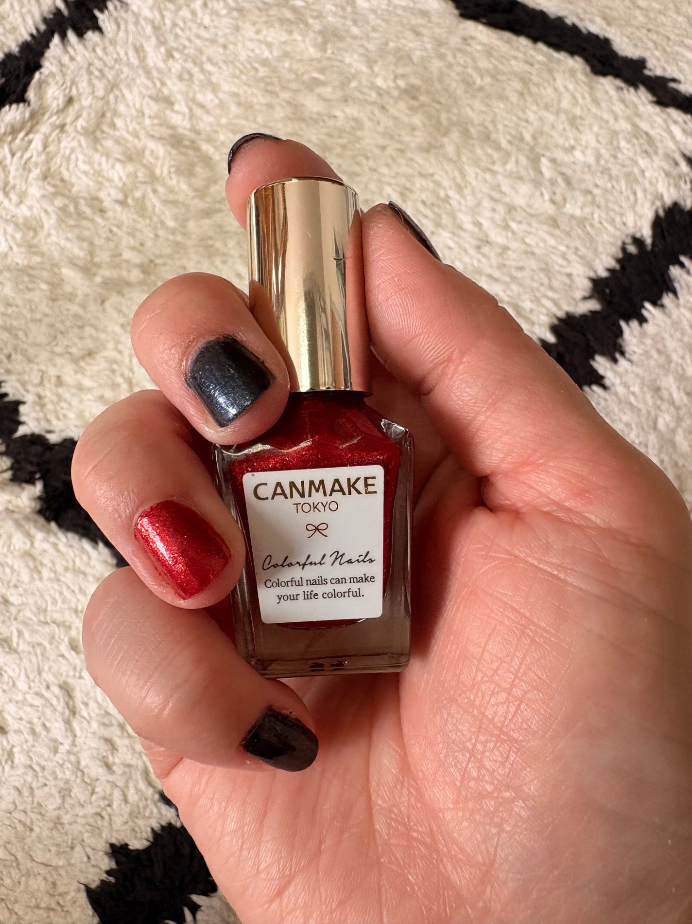 カラフルネイルズ/キャンメイク/マニキュアを使ったクチコミ(4枚目)