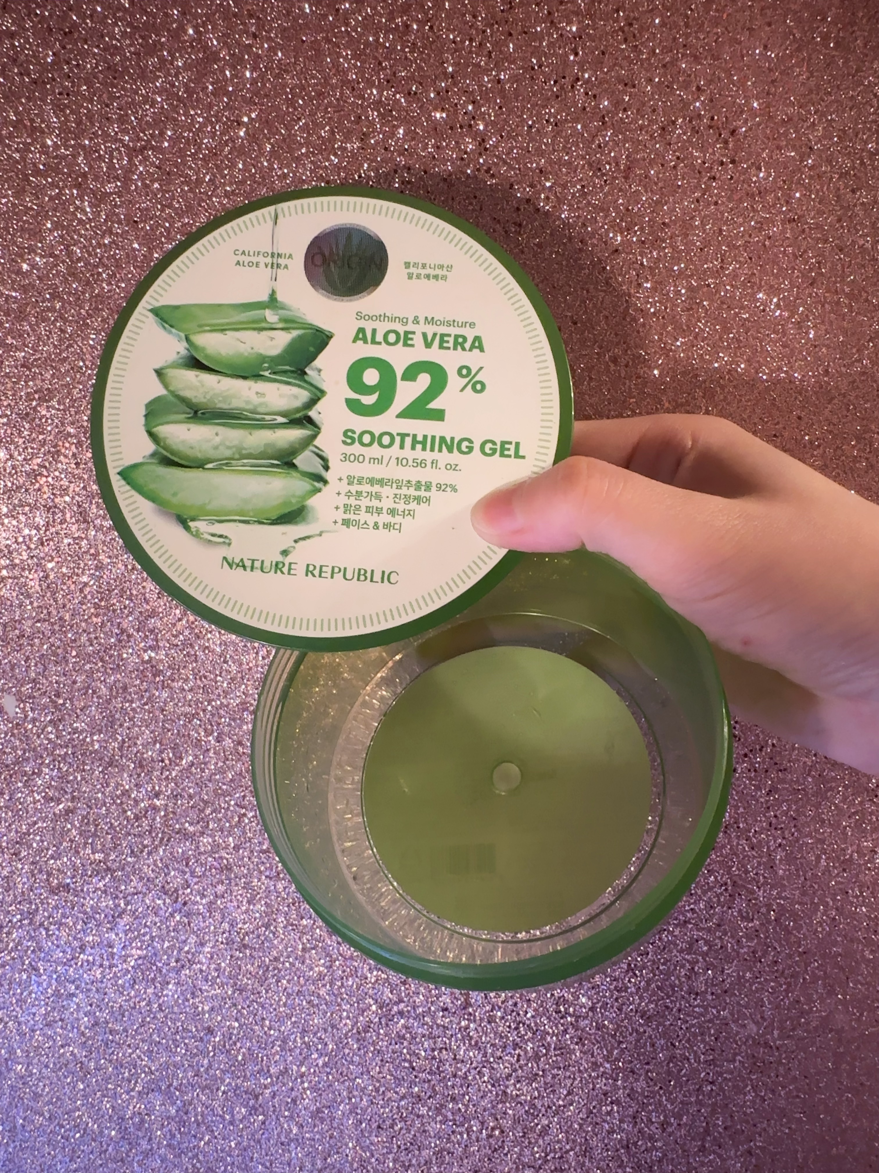 マイルド＆モイスチャーアロエジェル/ネイチャーリパブリック/ボディローションを使ったクチコミ（3枚目）