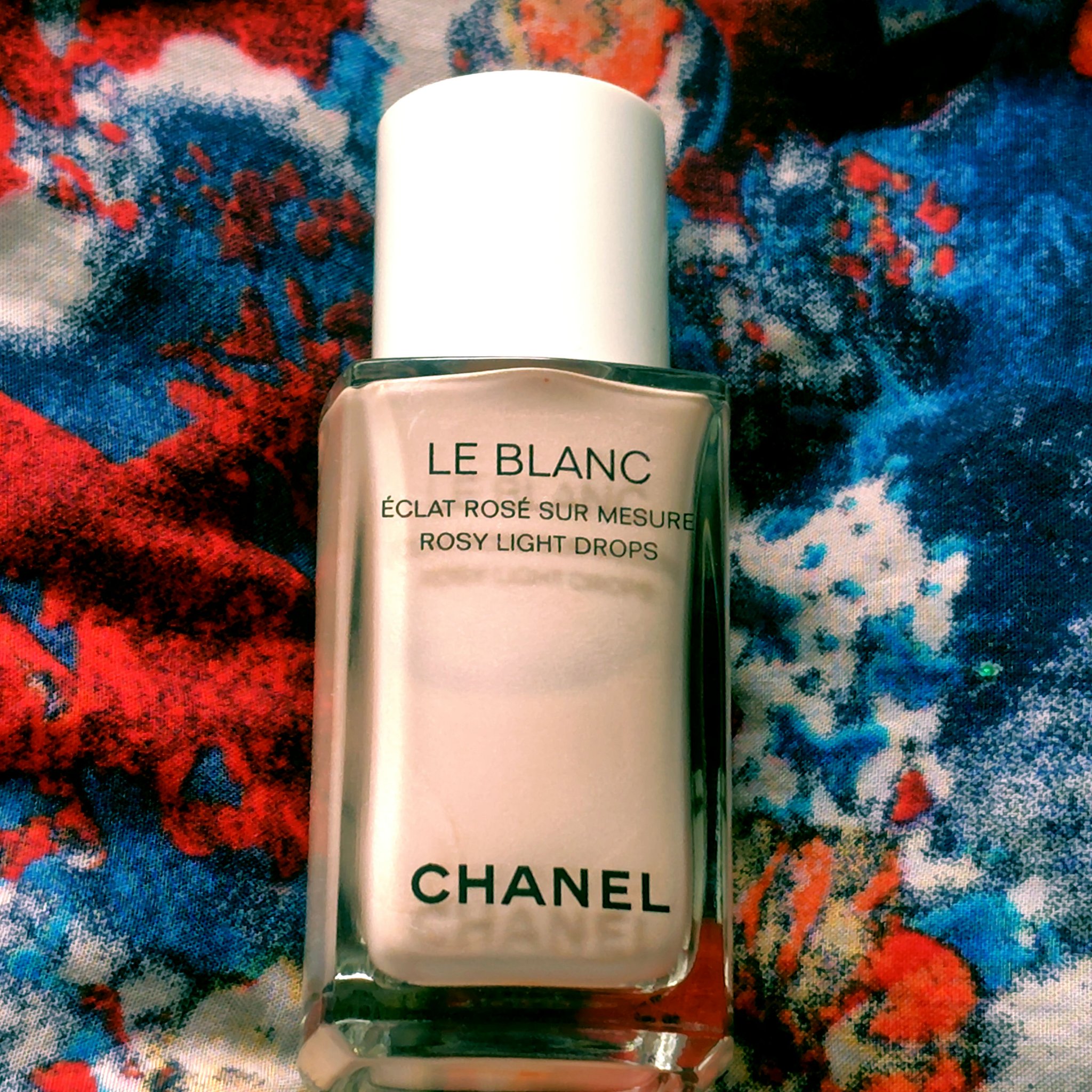ル ブラン ロージー ドロップス/CHANEL/リキッドハイライトを使ったクチコミ（1枚目）