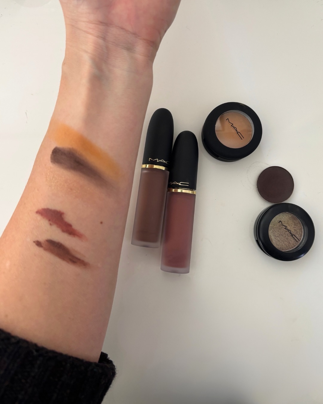 パウダー キス リップ + チーク ムース/M・A・C/口紅を使ったクチコミ（2枚目）