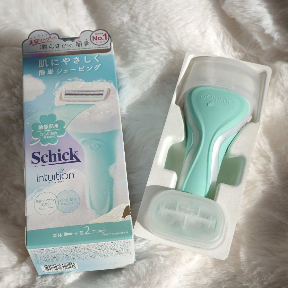 シック イントゥイション 敏感肌 ホルダー（本体＋刃２コ）/イントゥイション/シェーバーを使ったクチコミ（1枚目）