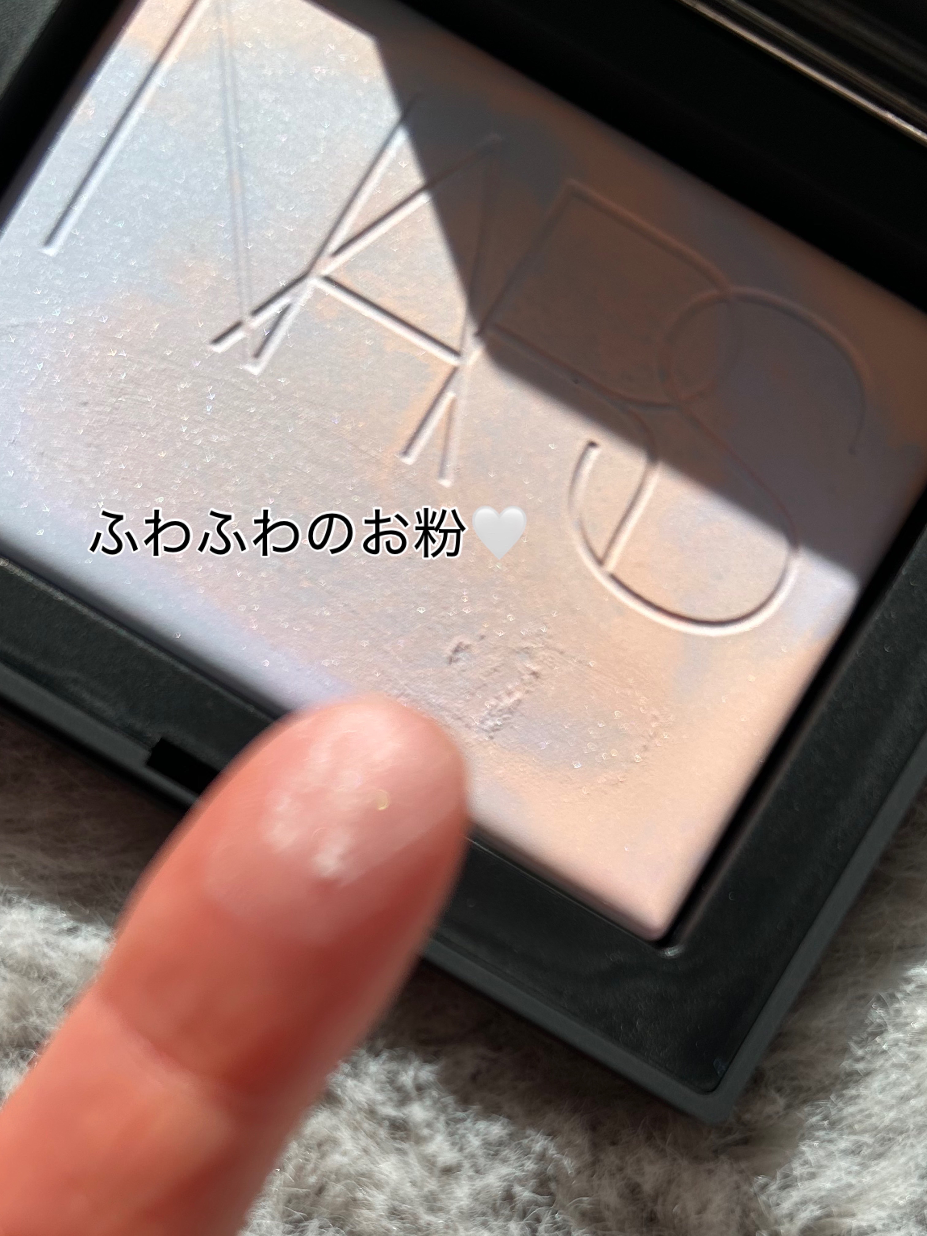ライトリフレクティング プリズマティックパウダー/NARS/プレストパウダーを使ったクチコミ（3枚目）